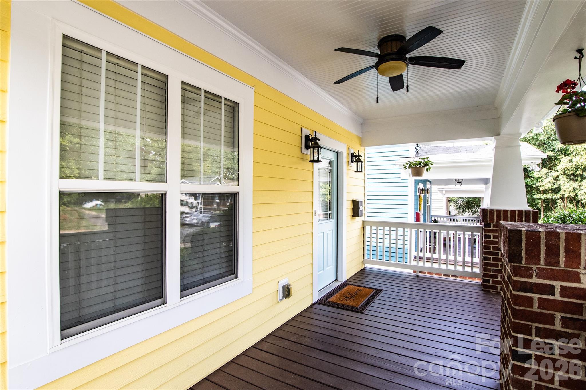 315 Woodvale Place Property Photo 4