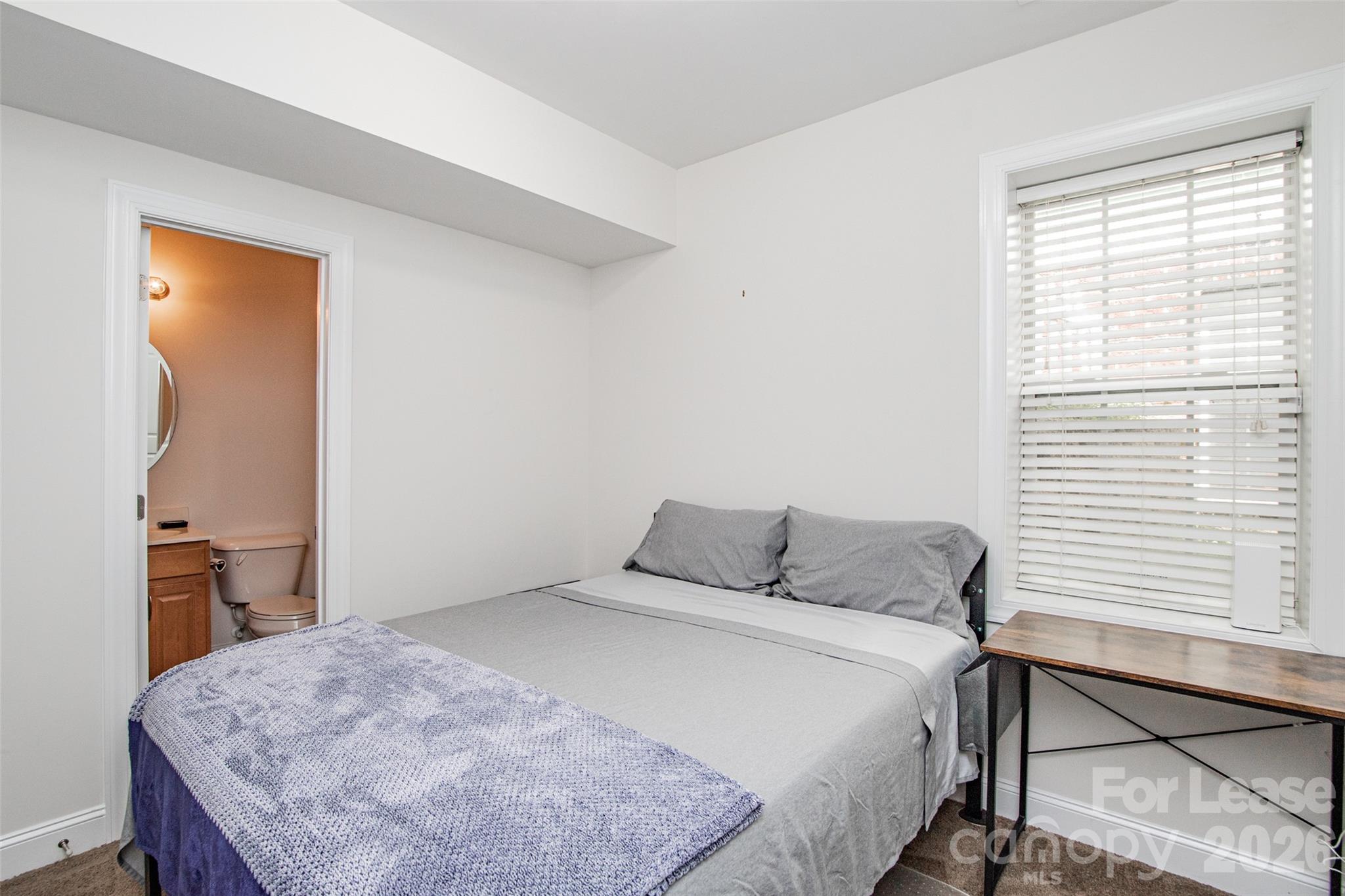 315 Woodvale Place Property Photo 25