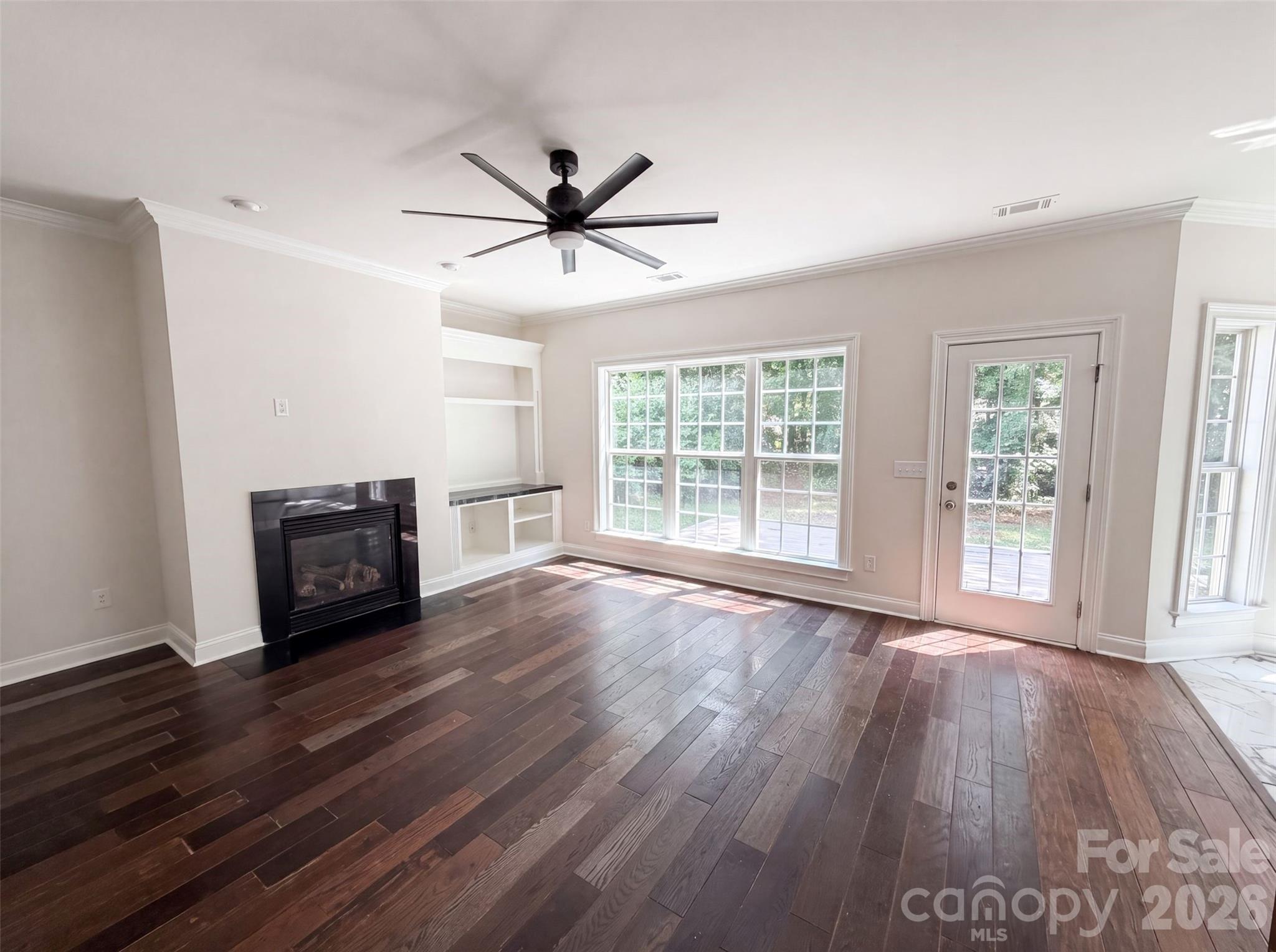 6420 Torrence Trace Drive Property Photo 7