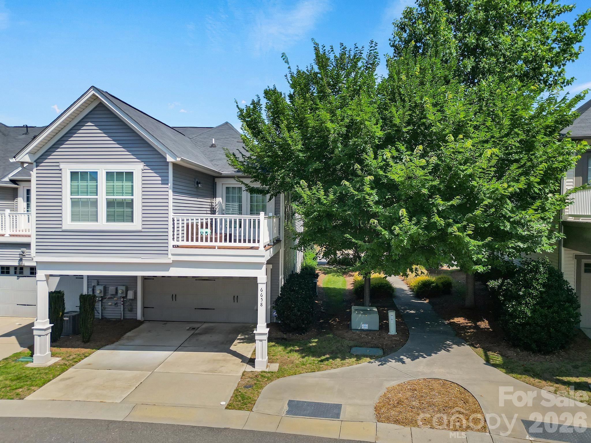 6658 Berewick Commons Parkway Property Photo 4