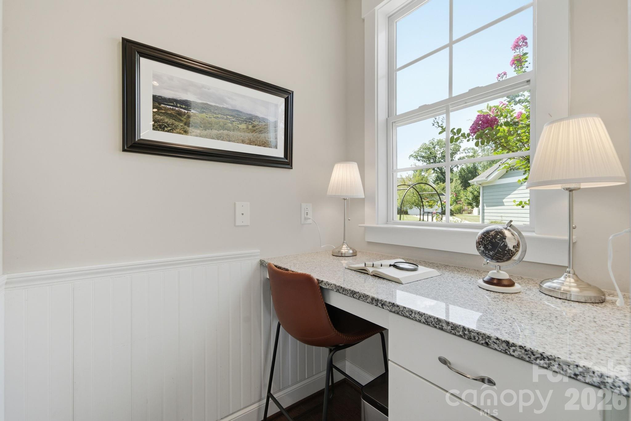 1012 Overlake Drive Property Photo 17
