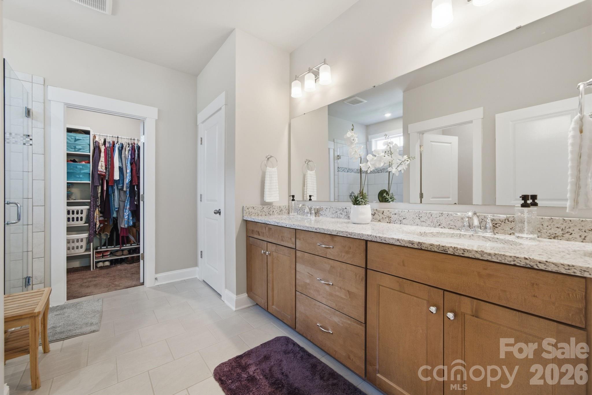 1012 Overlake Drive Property Photo 26