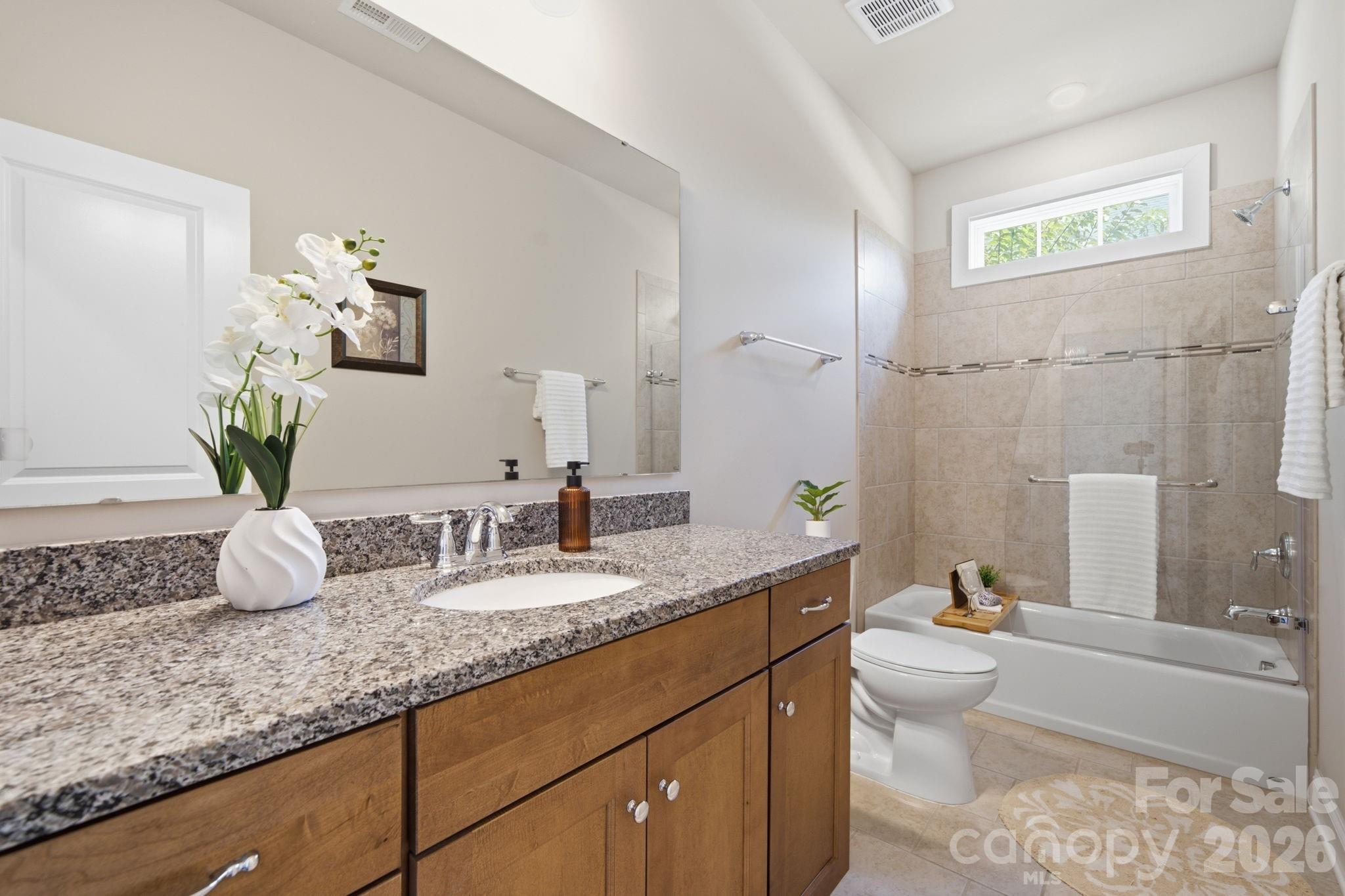 1012 Overlake Drive Property Photo 31