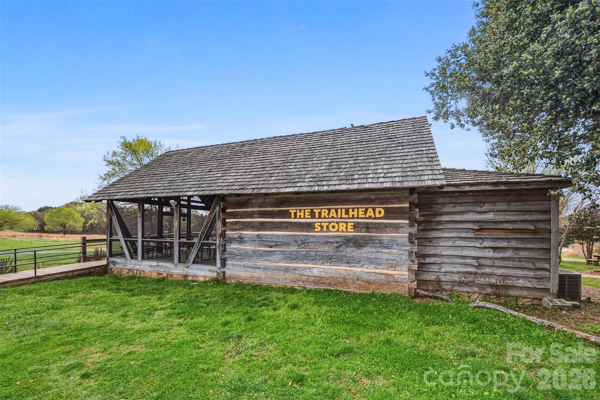 1012 Overlake Drive Property Photo 47