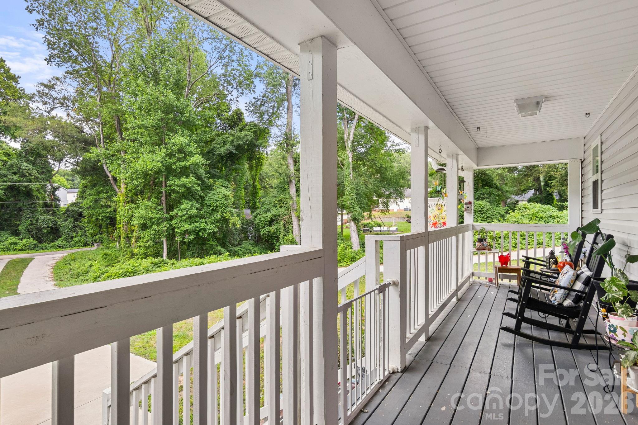 641 Johns Lane Property Photo 7