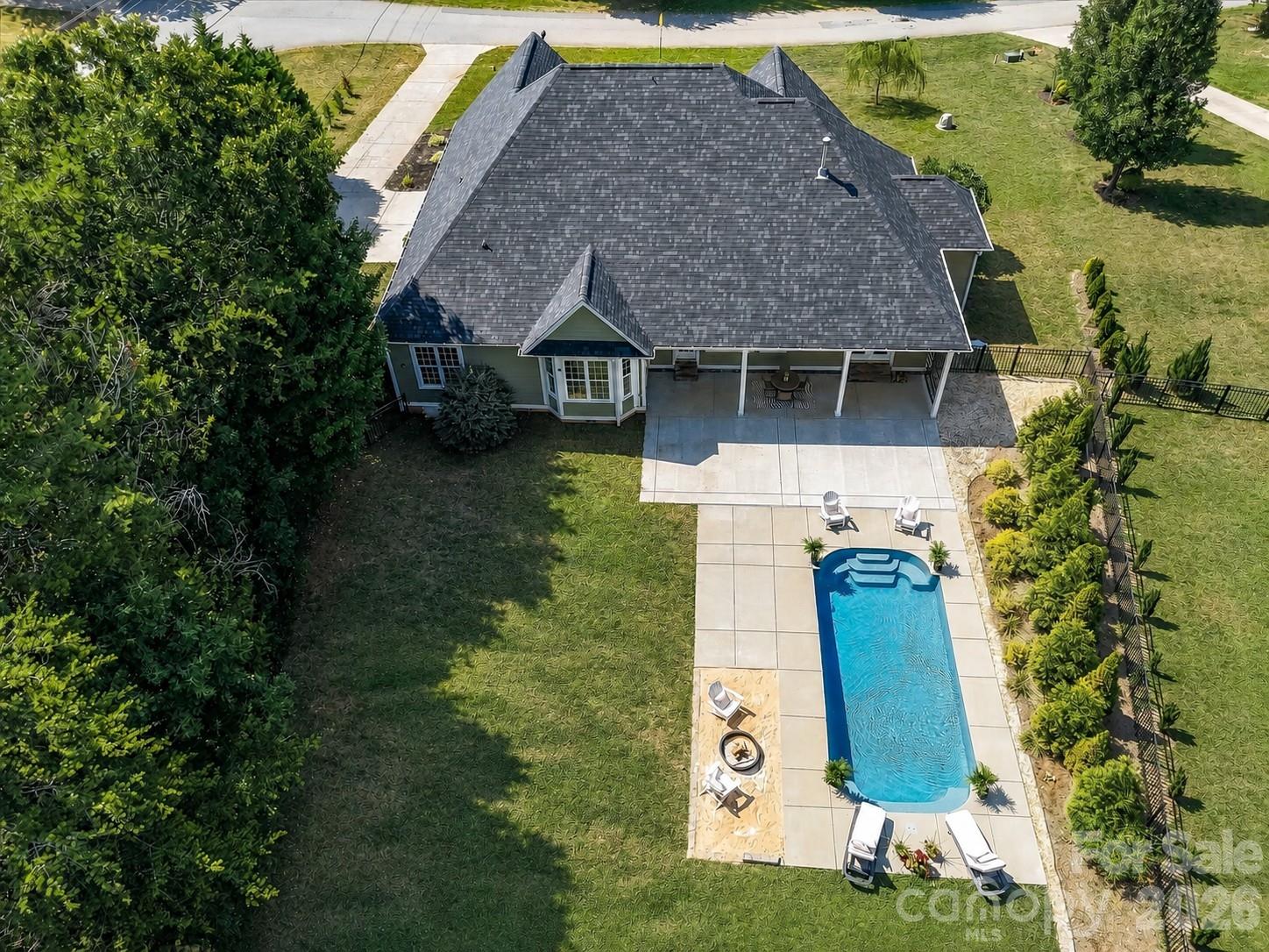 6603 Havencrest Drive Property Photo 3