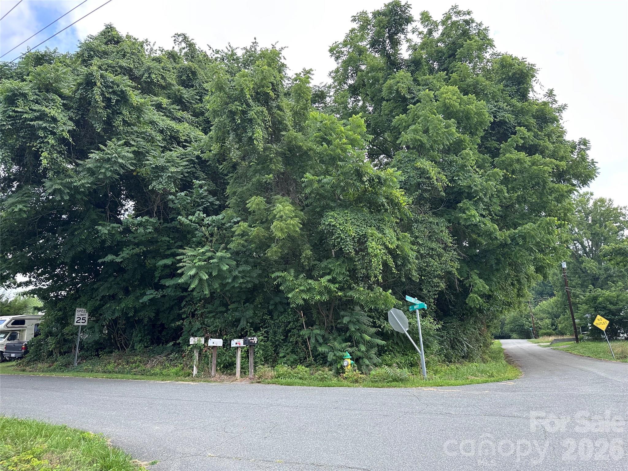 130 May Street Property Photo 2