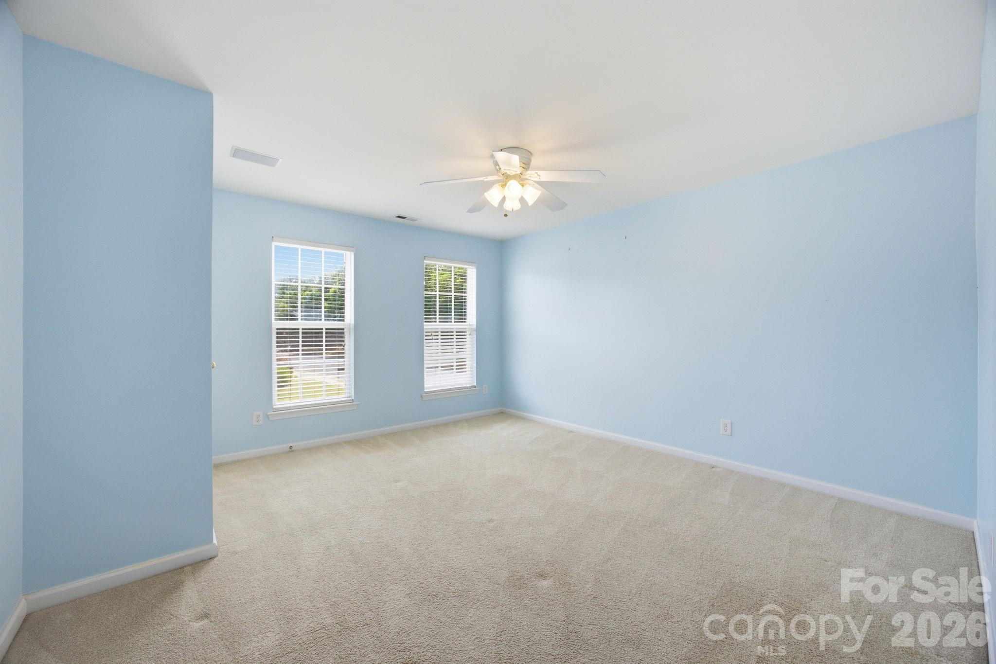 255 Horizon Circle 52 Property Photo 12