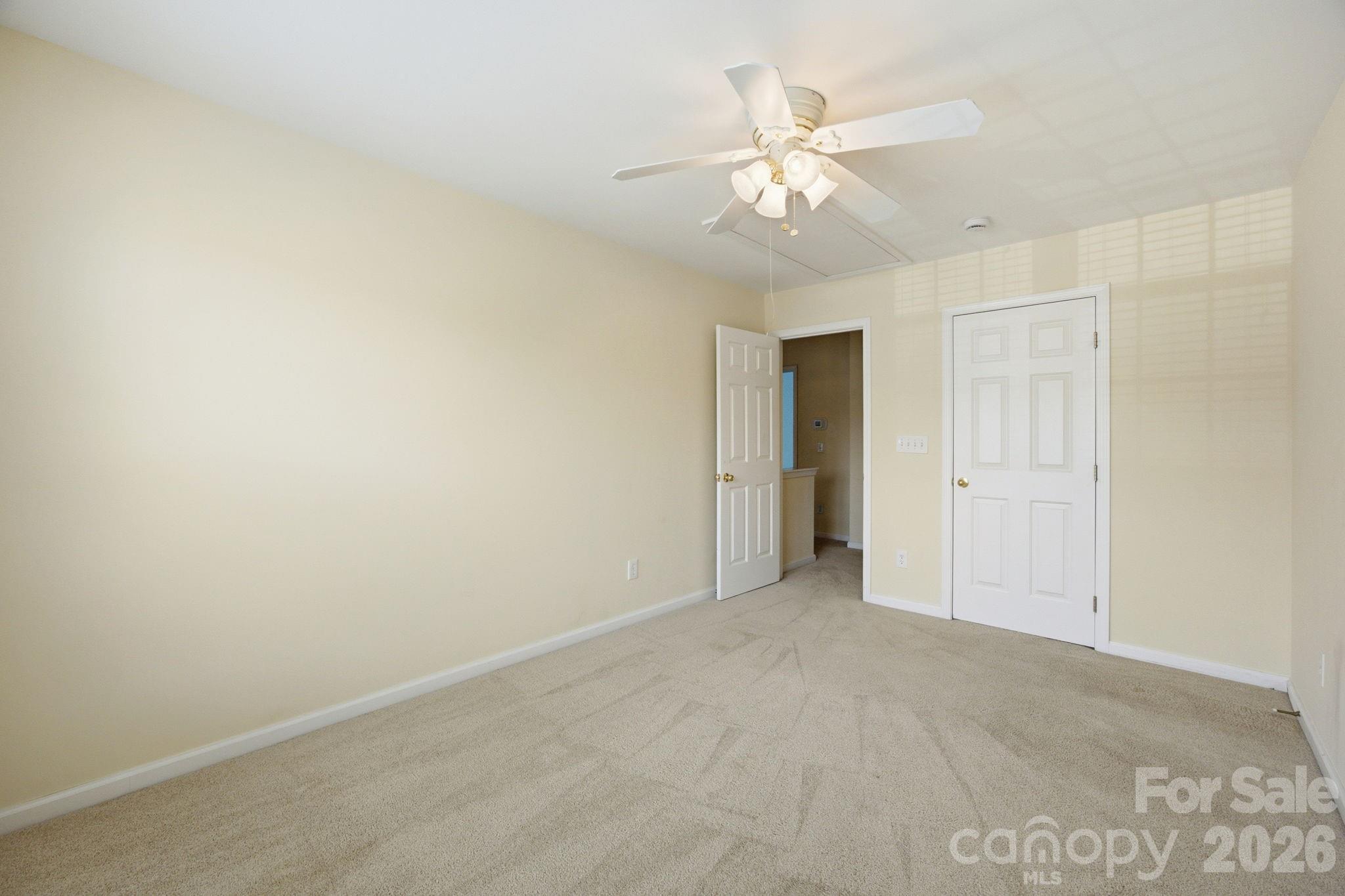 255 Horizon Circle 52 Property Photo 16
