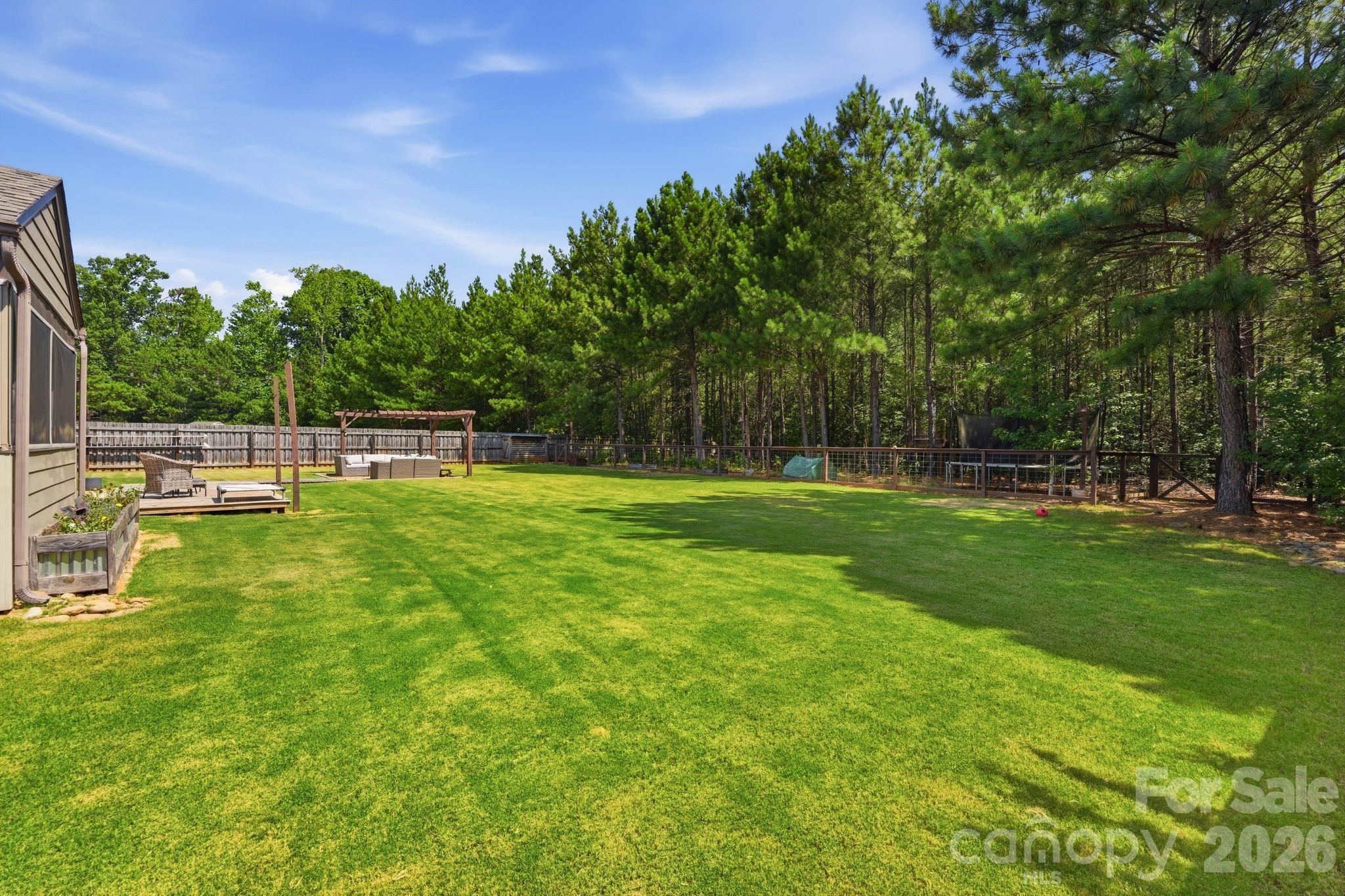 5917 Mcclintock Drive Property Photo 8