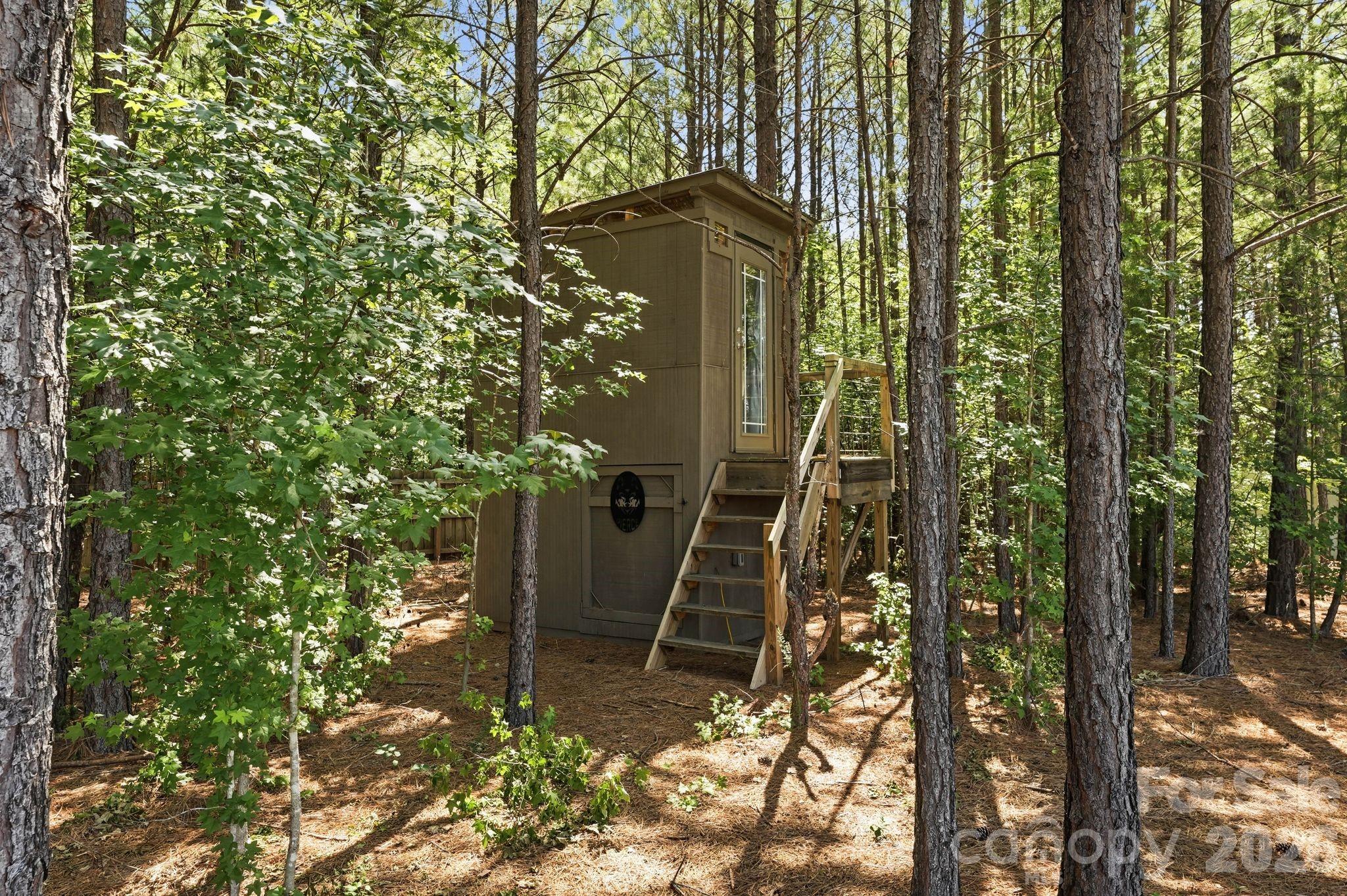 5917 Mcclintock Drive Property Photo 9