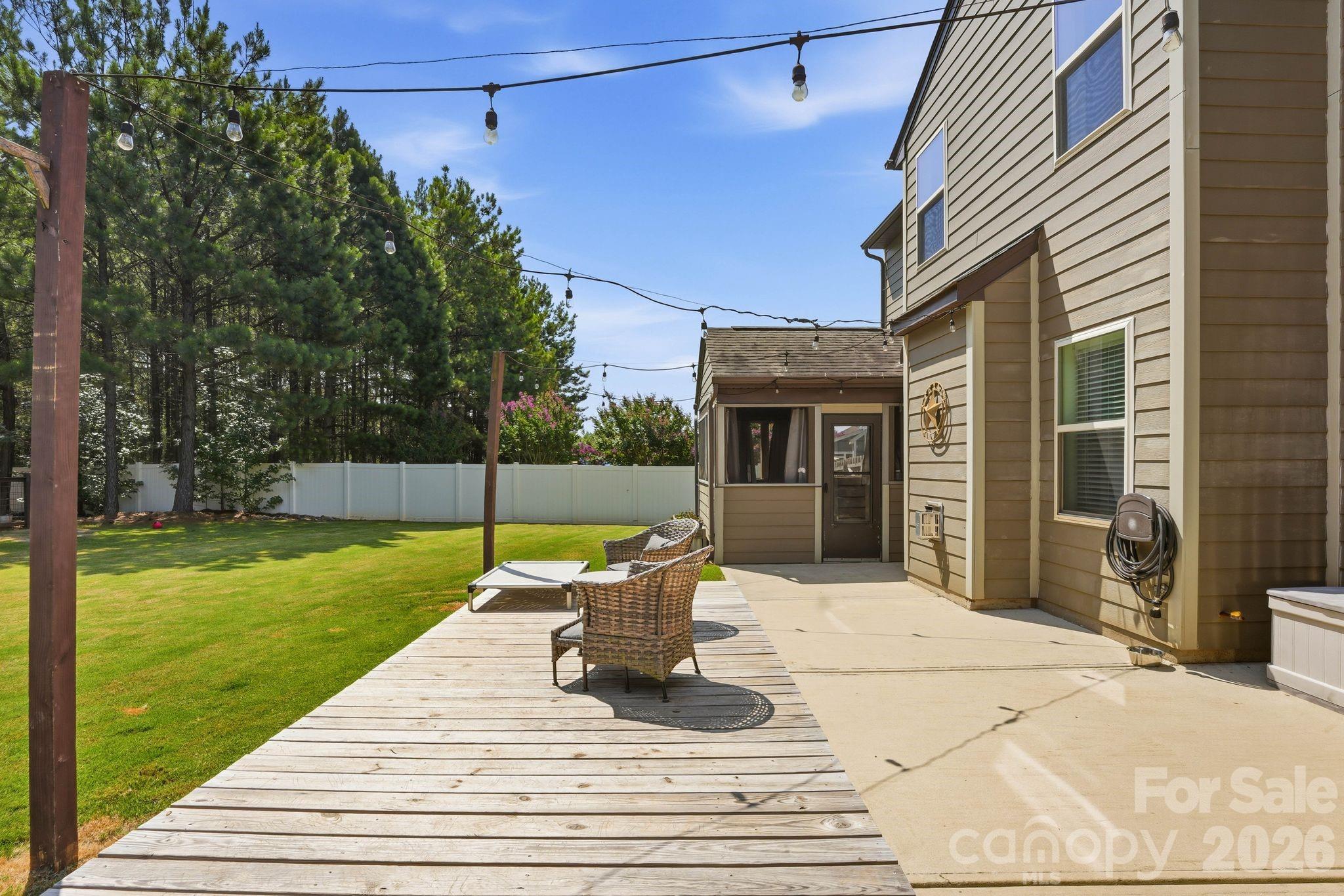5917 Mcclintock Drive Property Photo 10