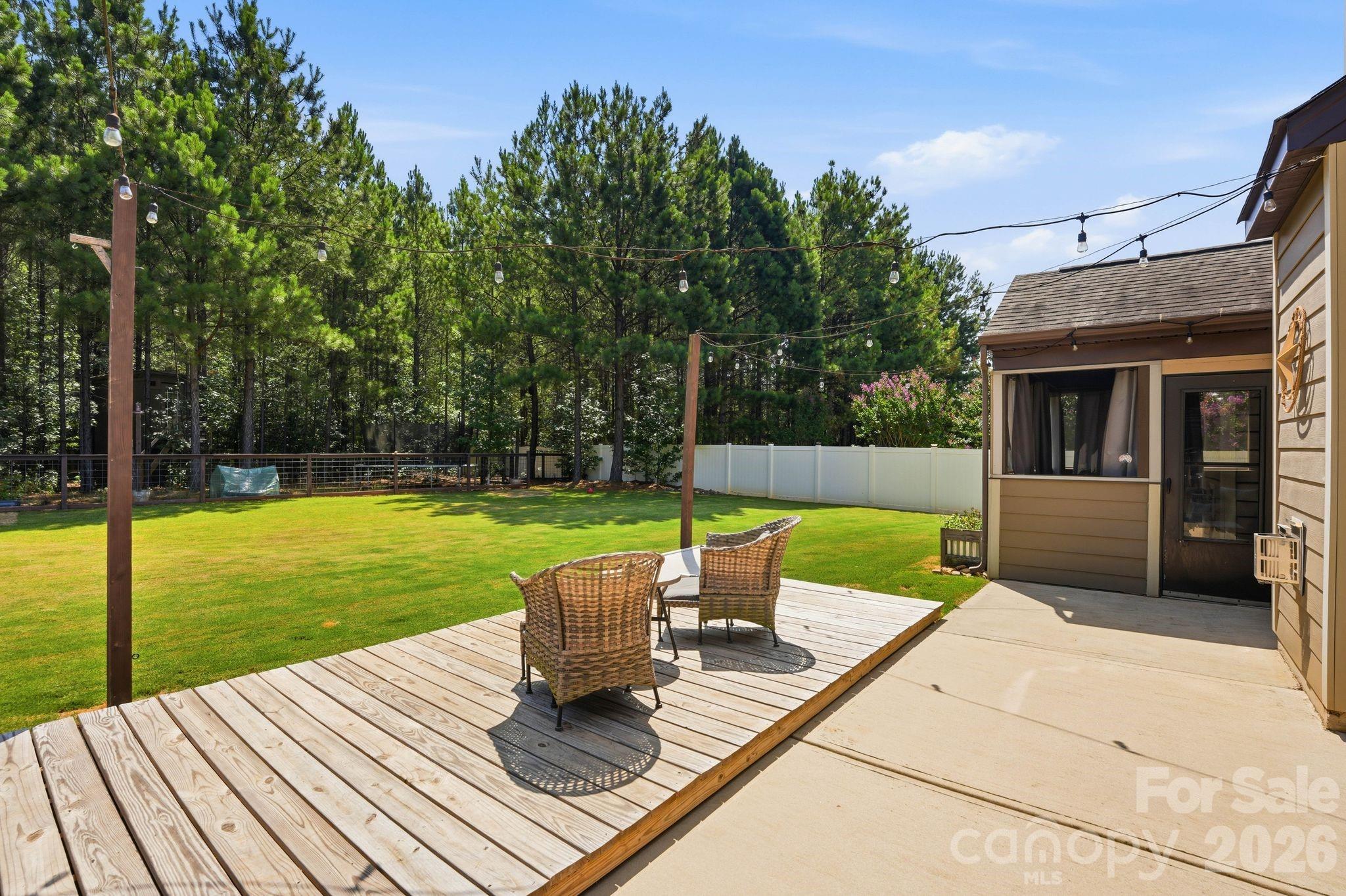5917 Mcclintock Drive Property Photo 11