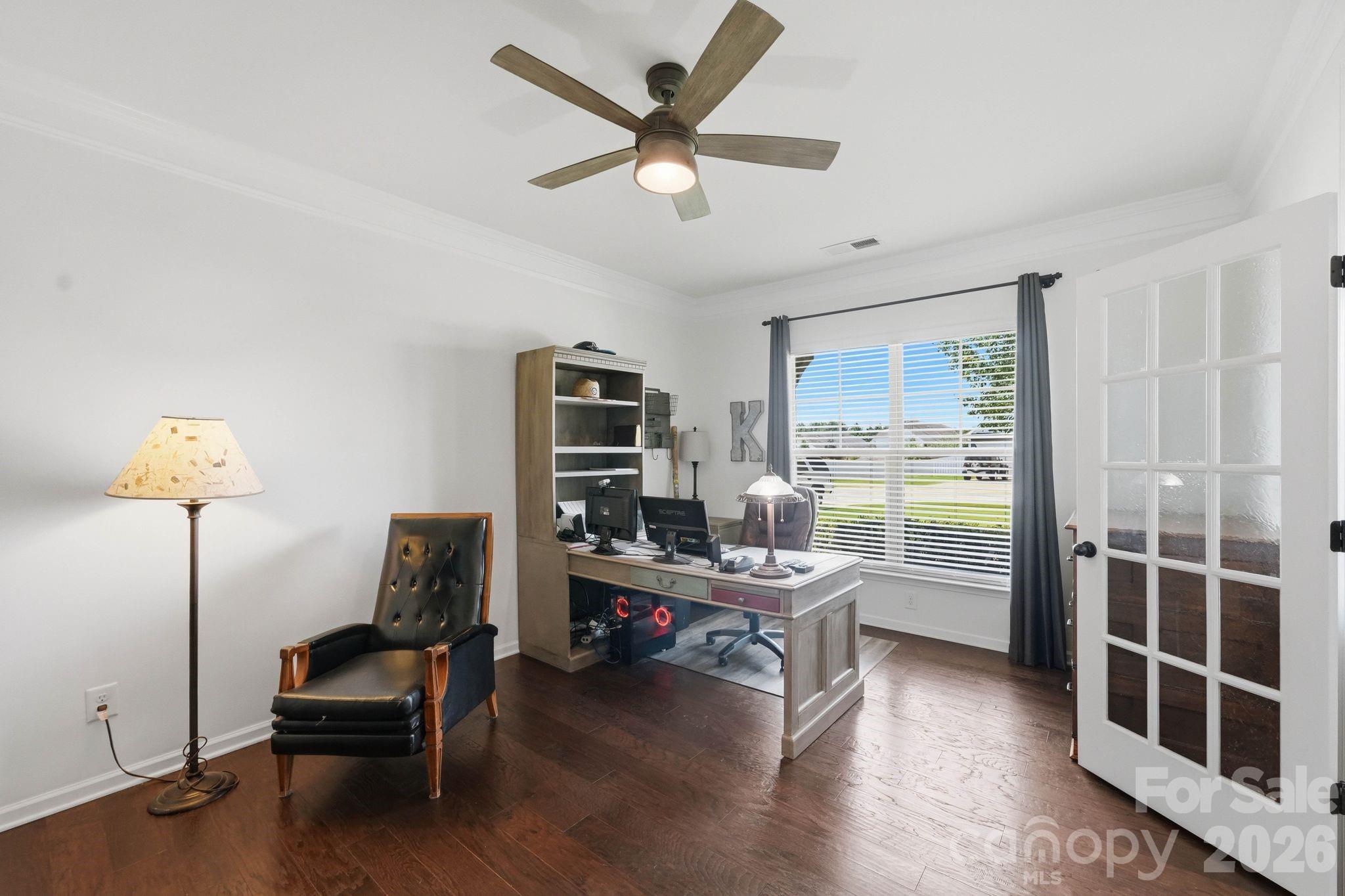 5917 Mcclintock Drive Property Photo 13