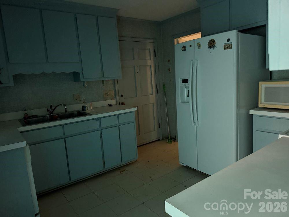 1011 Bryce Avenue Property Photo 9