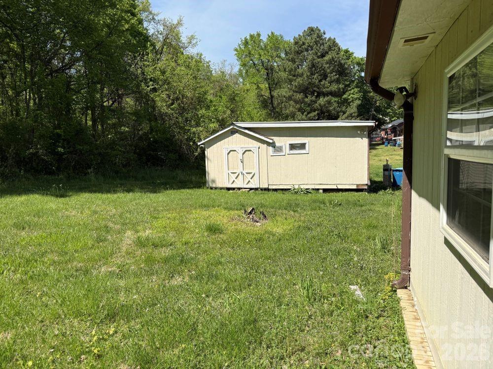 1011 Bryce Avenue Property Photo 14