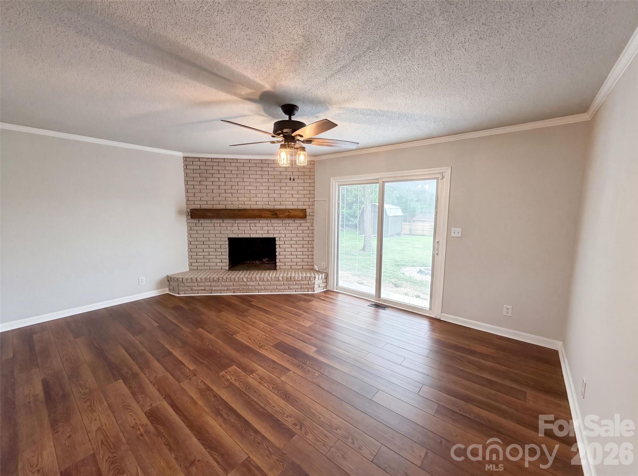 507 Texas Trail Property Photo 3