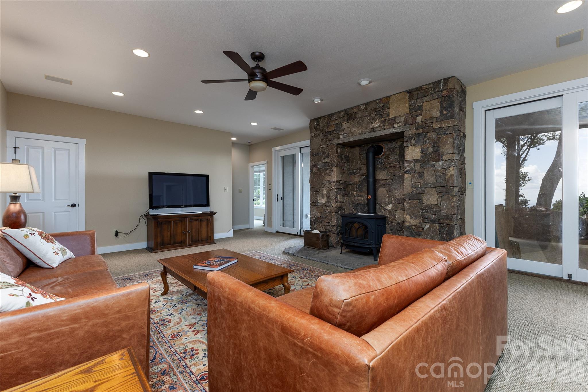 315 Jocassee Trail Property Photo 14