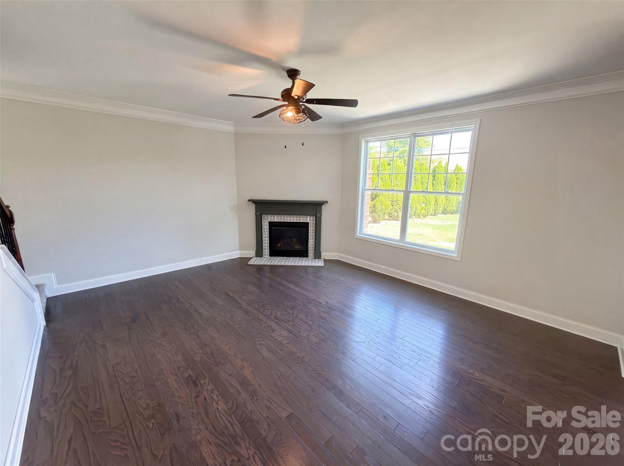 7020 Chrysanthemum Road Property Photo 6