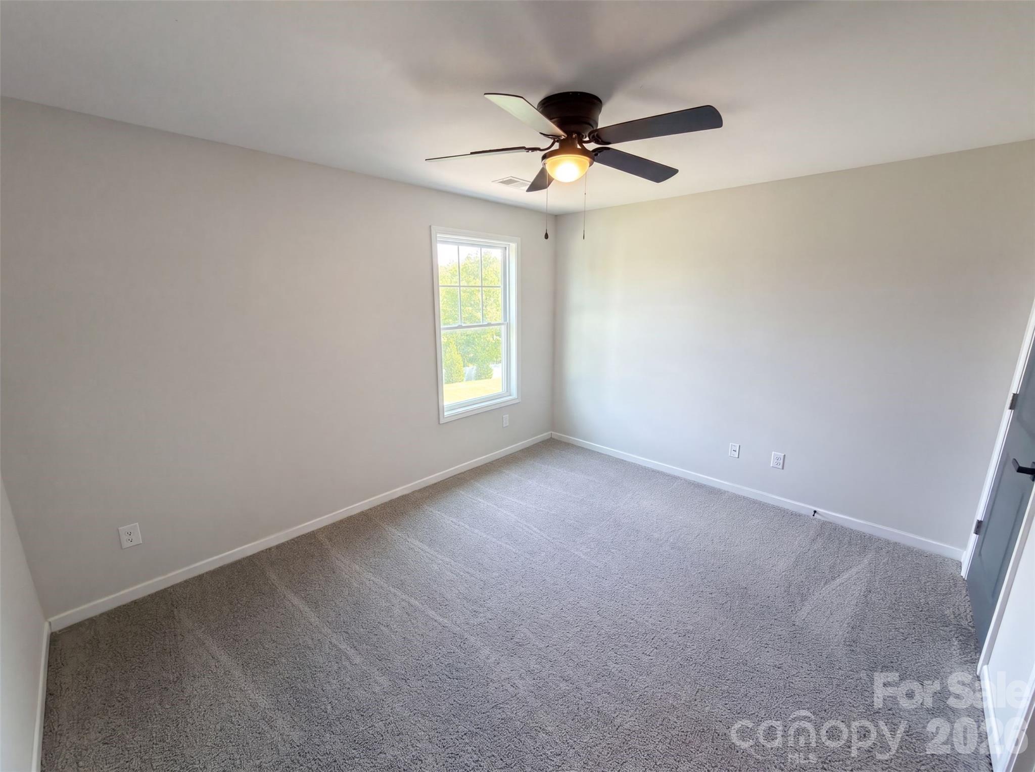 7020 Chrysanthemum Road Property Photo 9