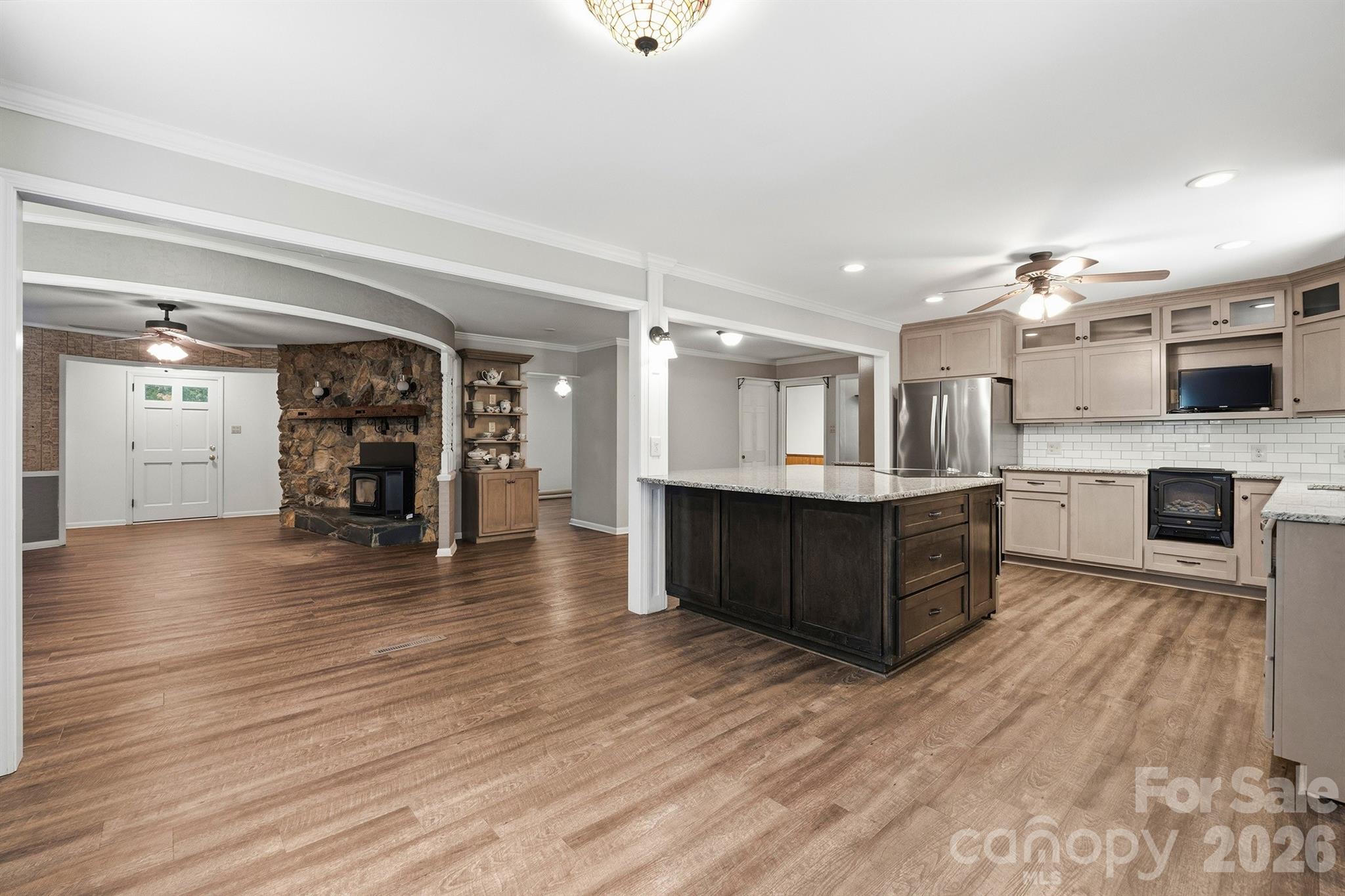 229 Rocky Lane Property Photo 17