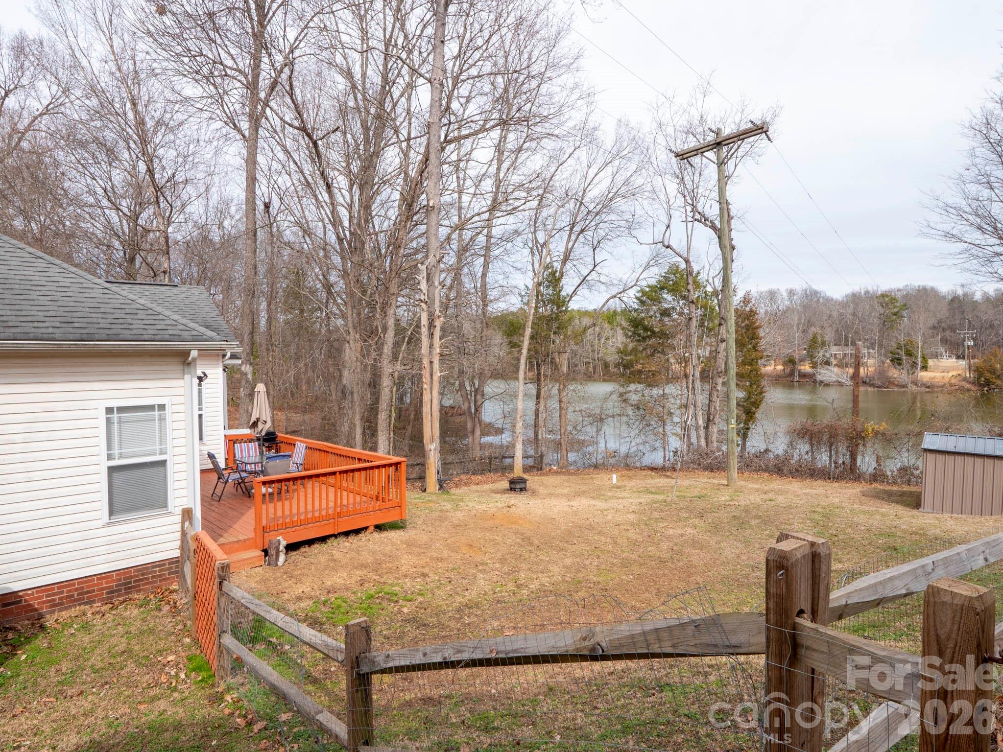 5912 Almond Road Property Photo 5