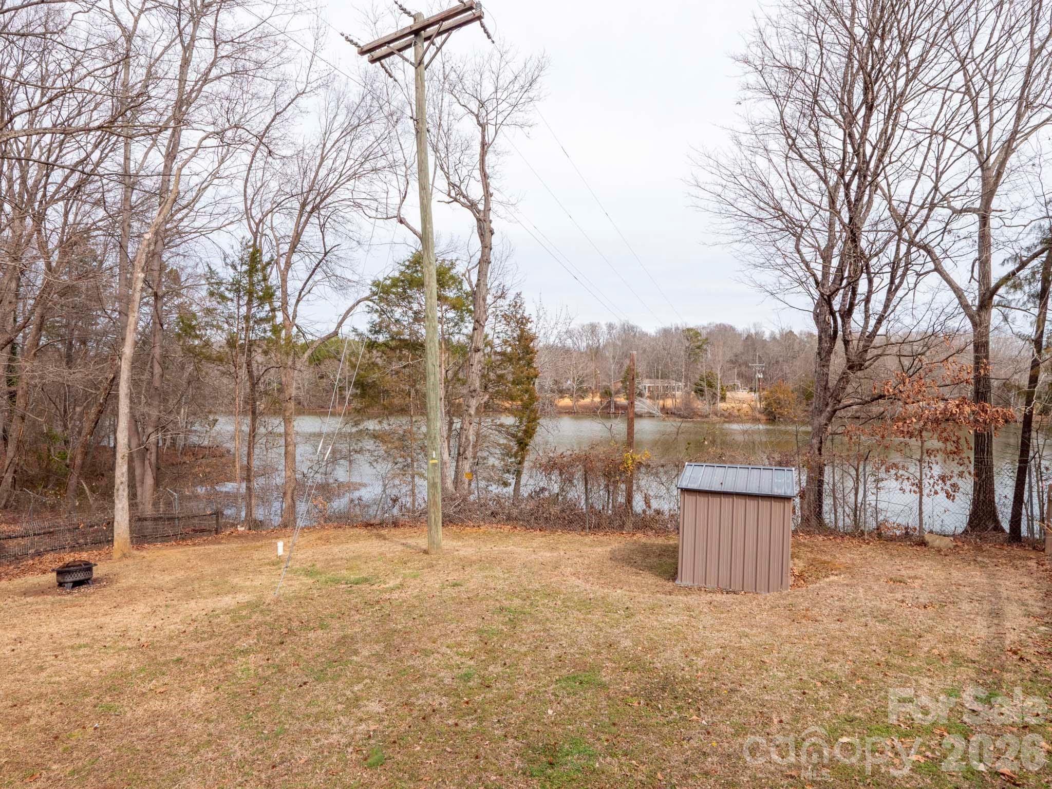 5912 Almond Road Property Photo 6