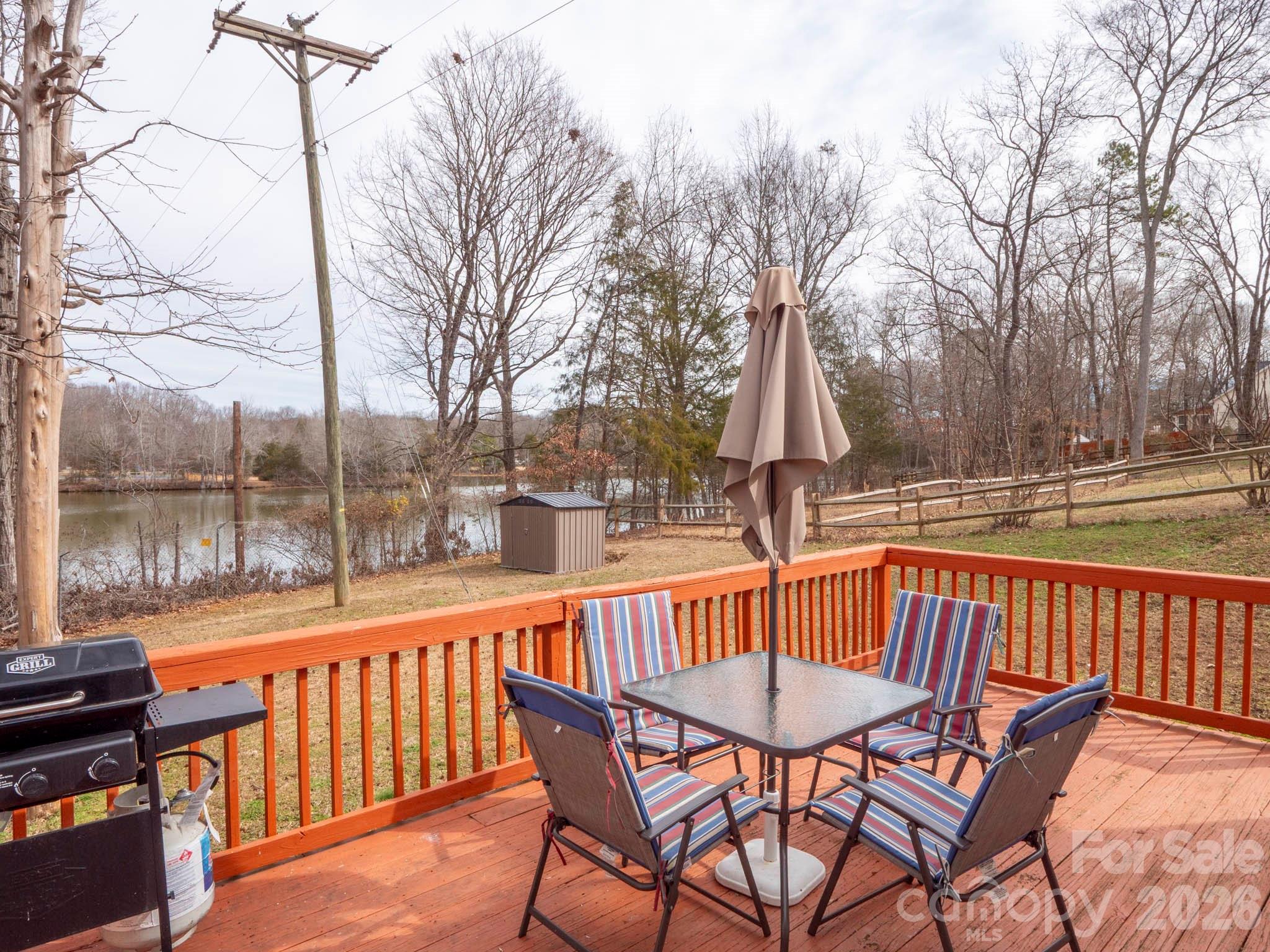 5912 Almond Road Property Photo 11