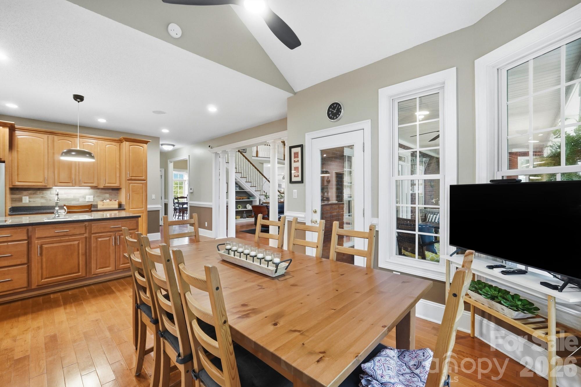 1220 Grun Augen Drive Property Photo 14