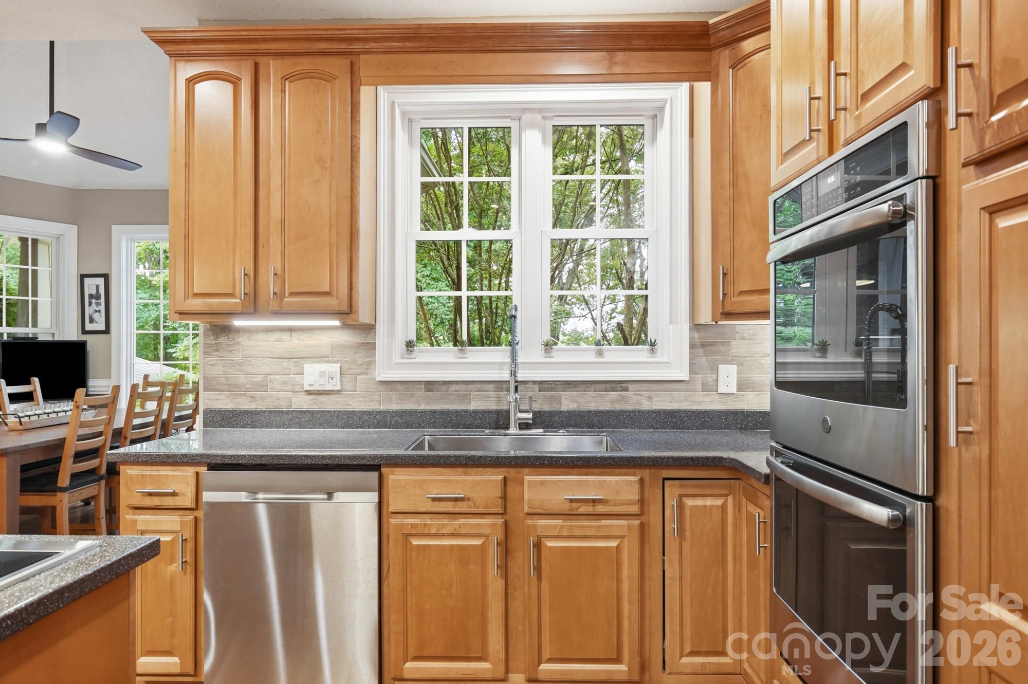 1220 Grun Augen Drive Property Photo 17