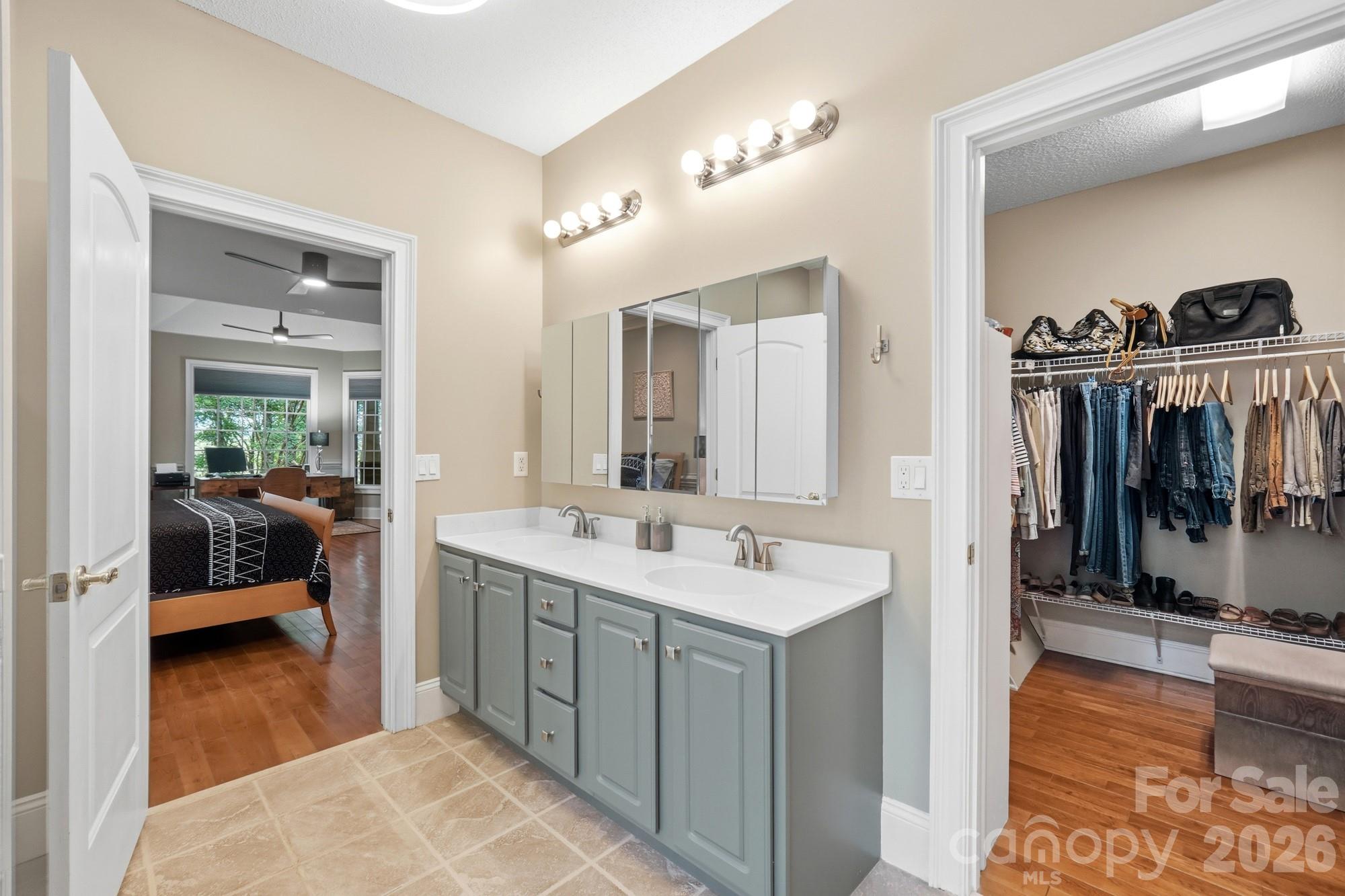 1220 Grun Augen Drive Property Photo 29