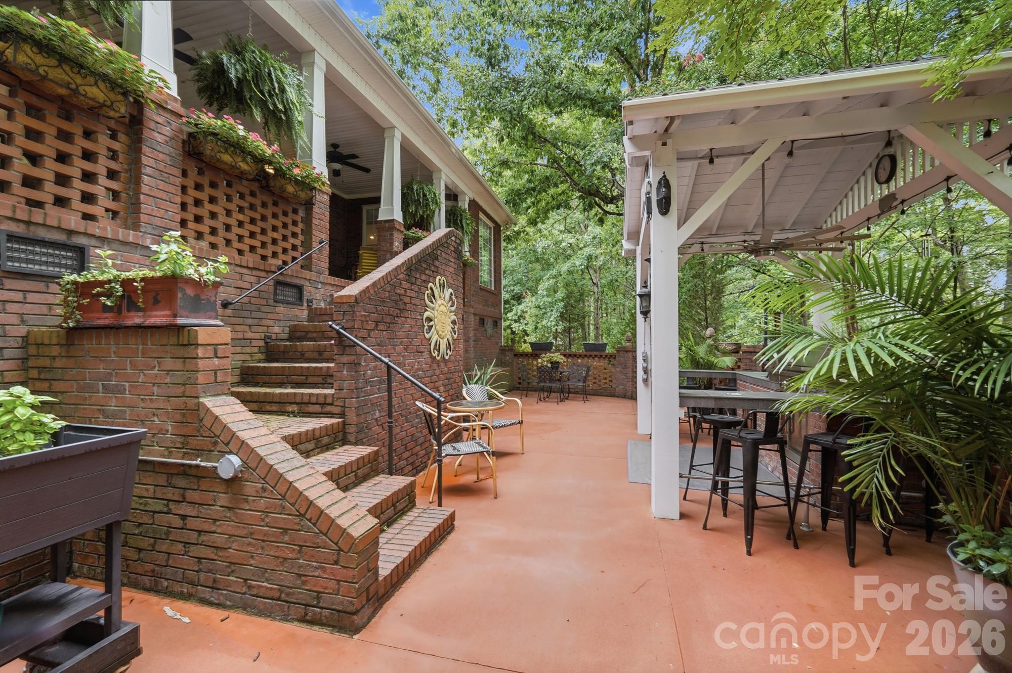 1220 Grun Augen Drive Property Photo 44