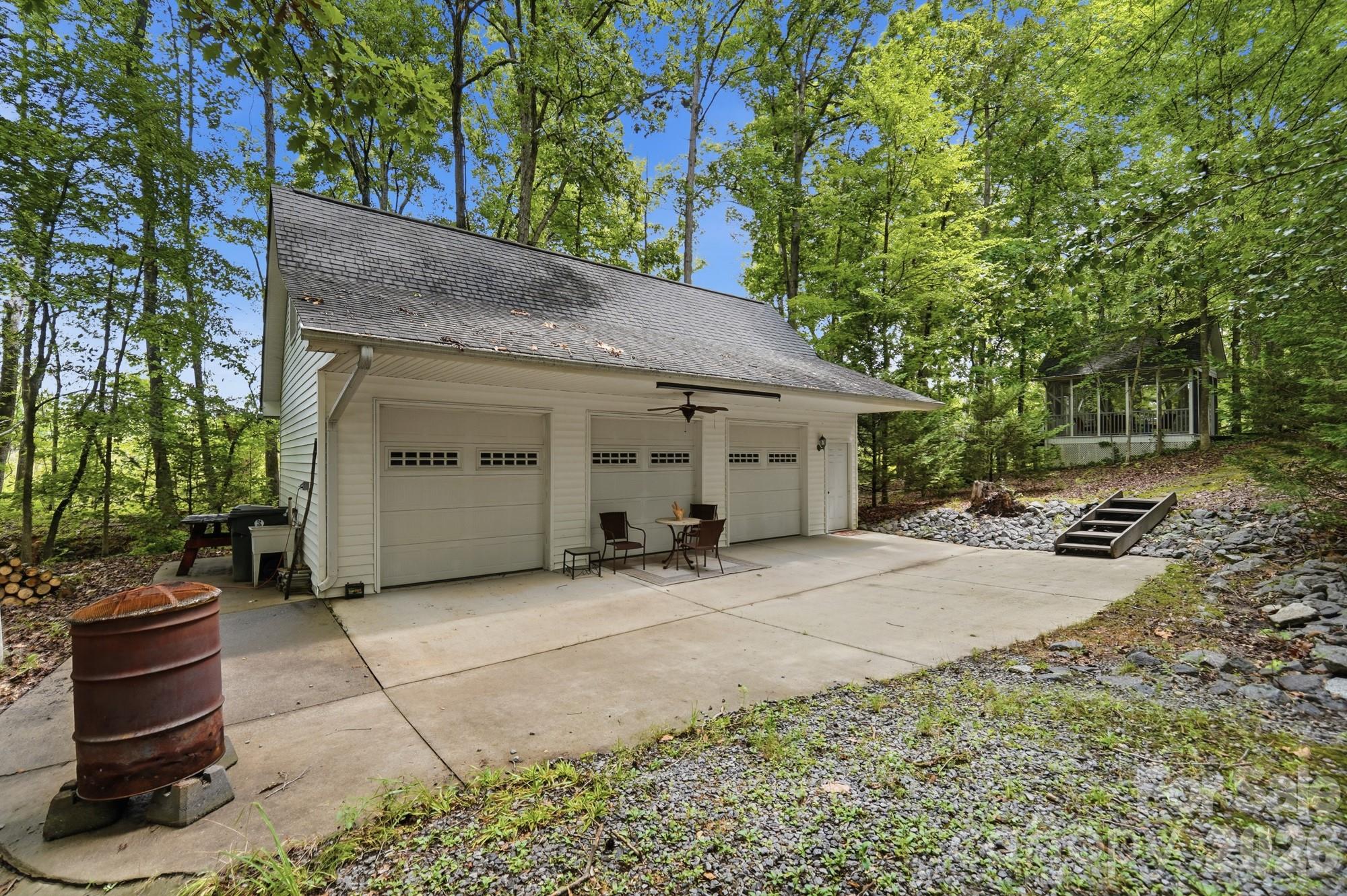 1220 Grun Augen Drive Property Photo 46