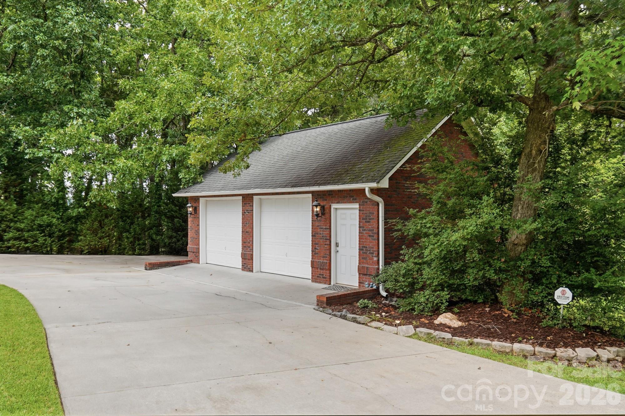 1220 Grun Augen Drive Property Photo 48