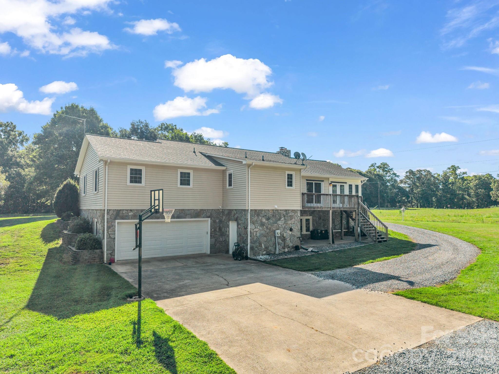 854 Evans Edwards Road Property Photo 3