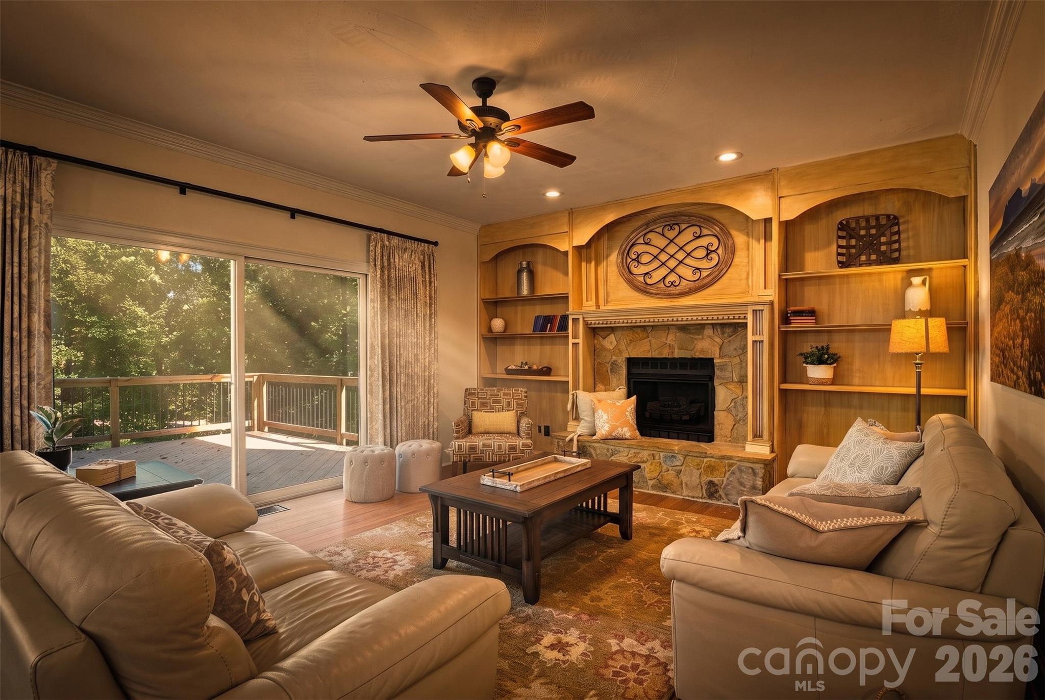 273 S Downs Way Property Photo 6