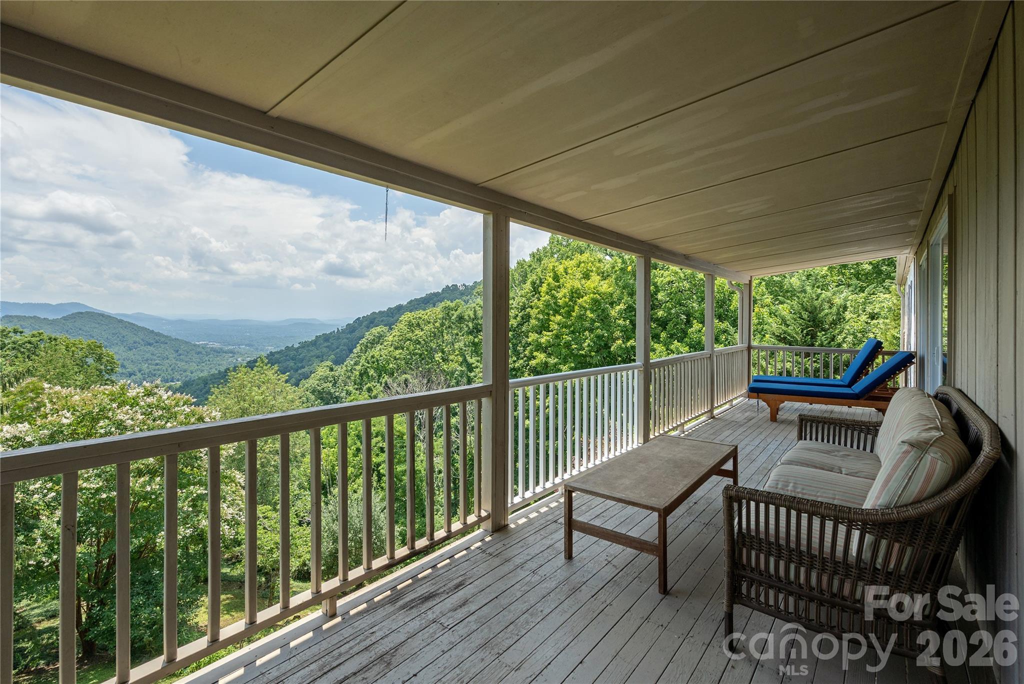 811 Town Mountain Road Property Photo 6