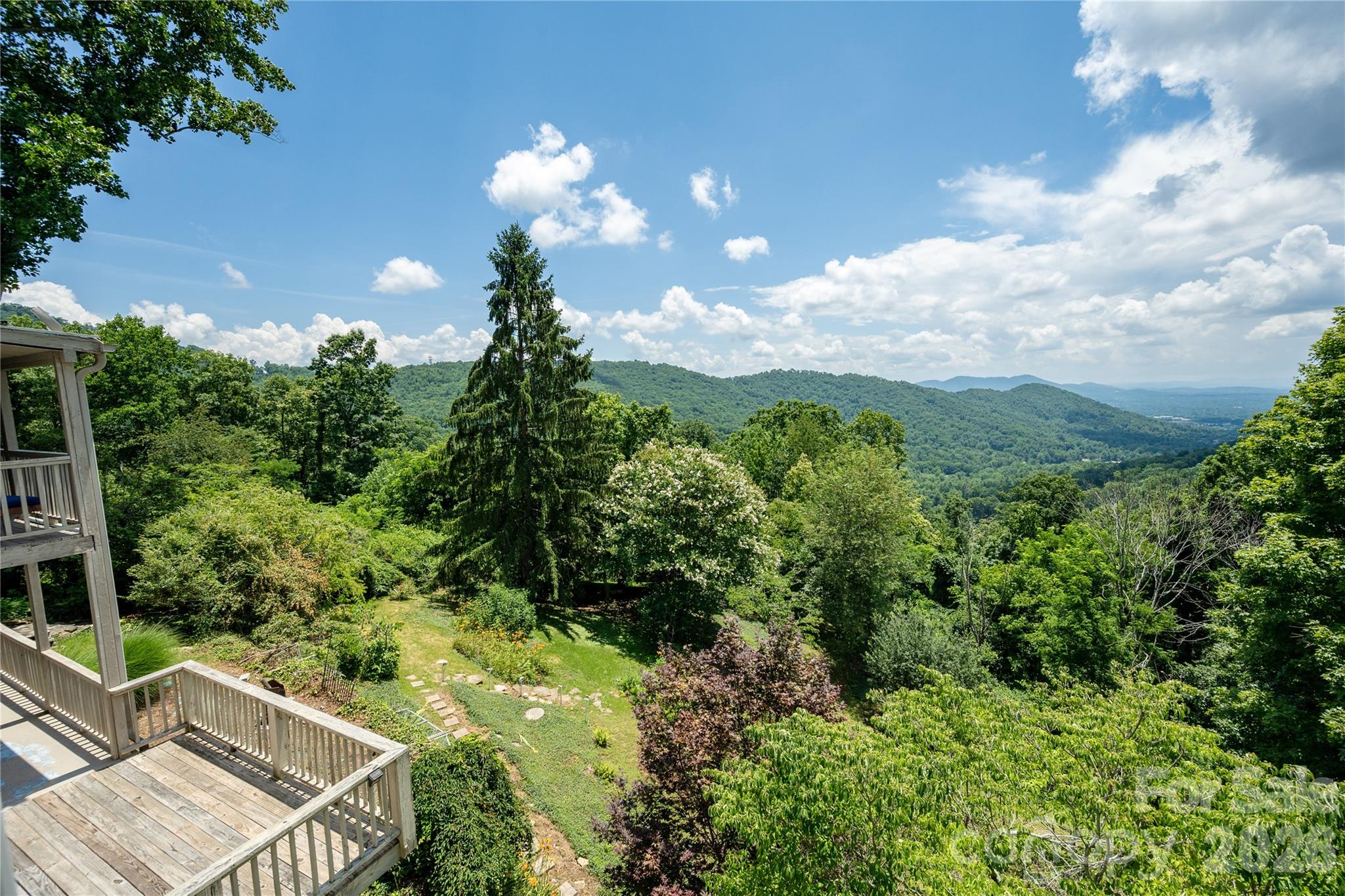 811 Town Mountain Road Property Photo 7