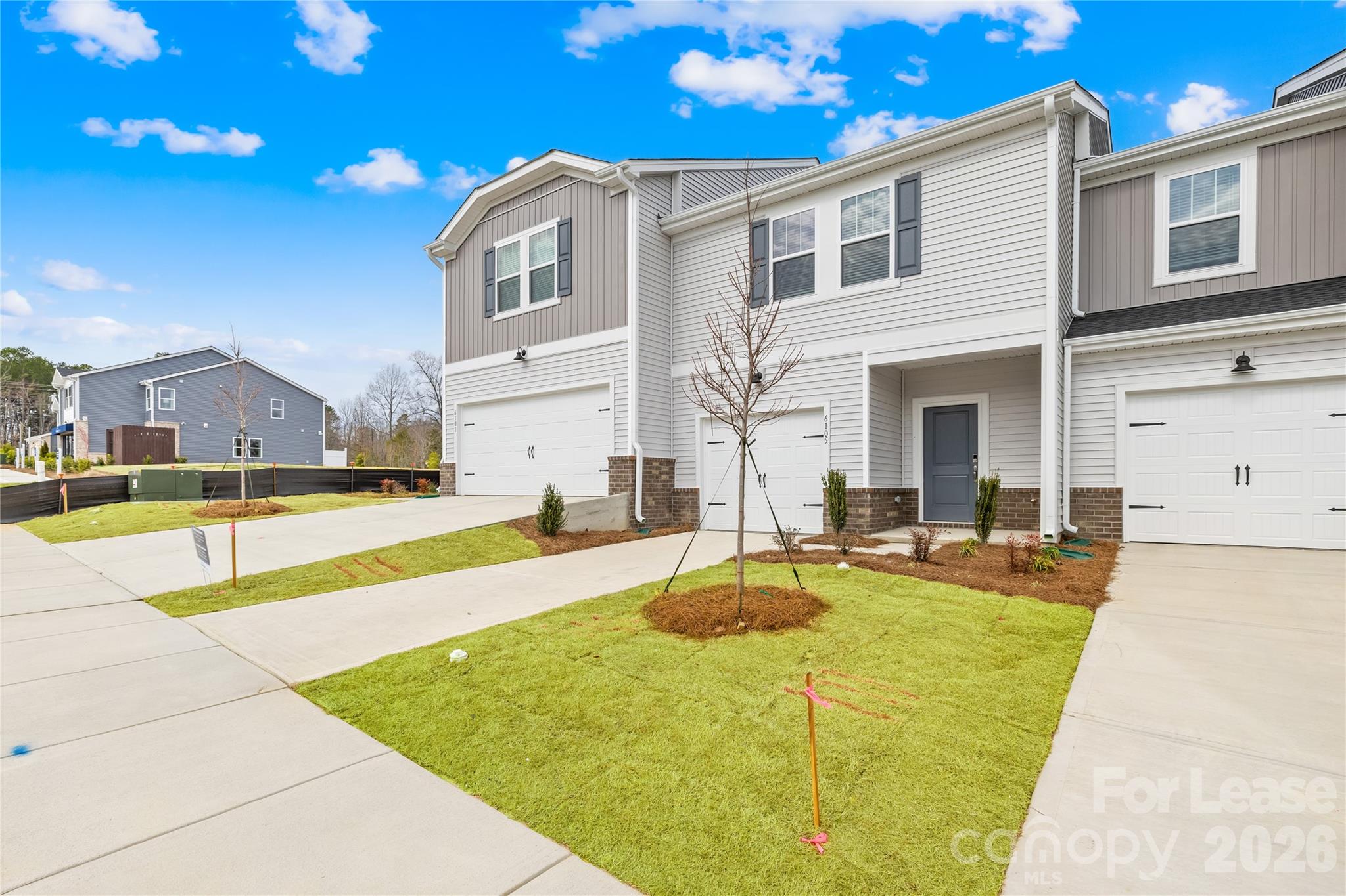 4401049 Property Photo 2