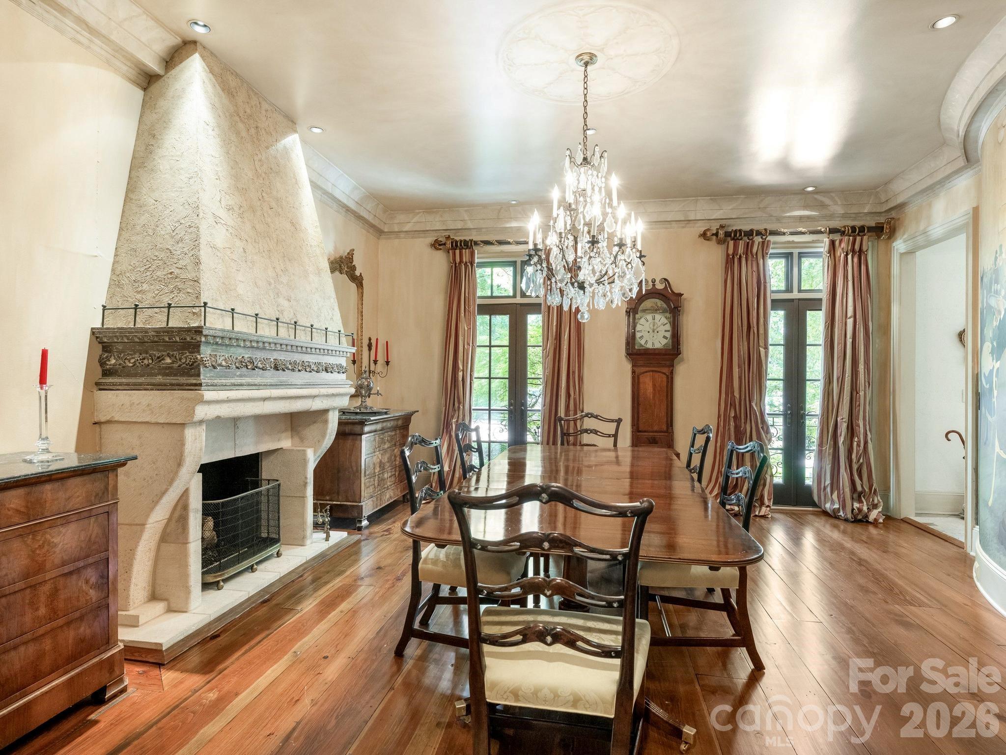 4523 Fox Brook Lane Property Photo 8