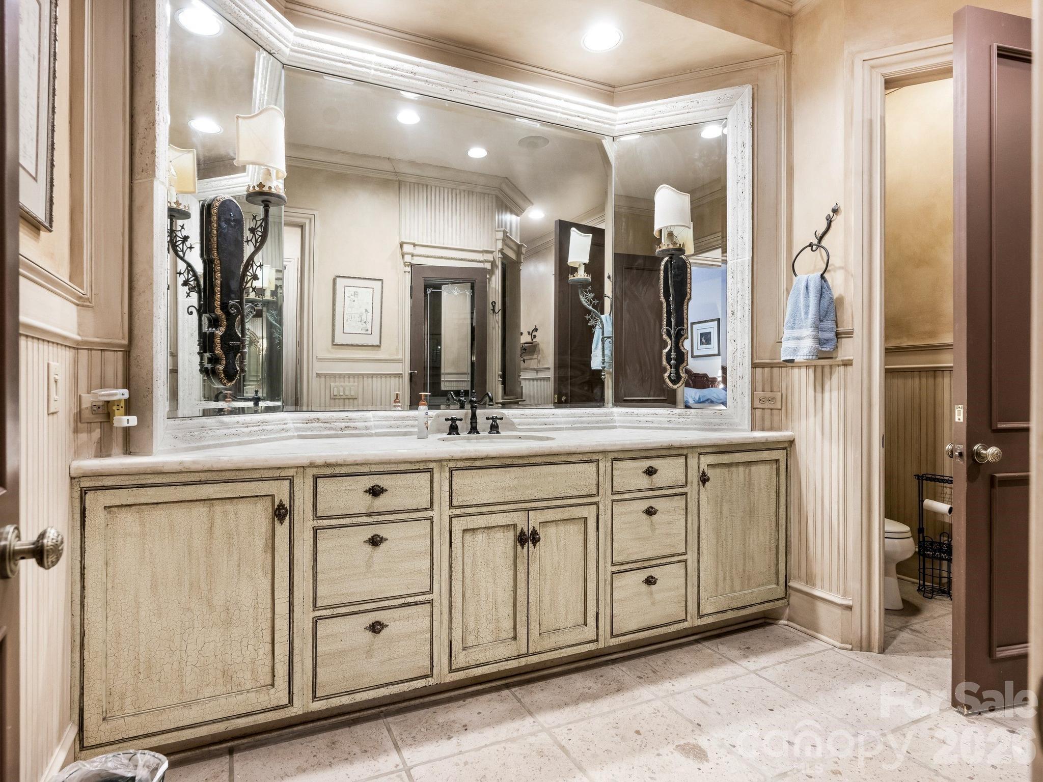 4523 Fox Brook Lane Property Photo 13