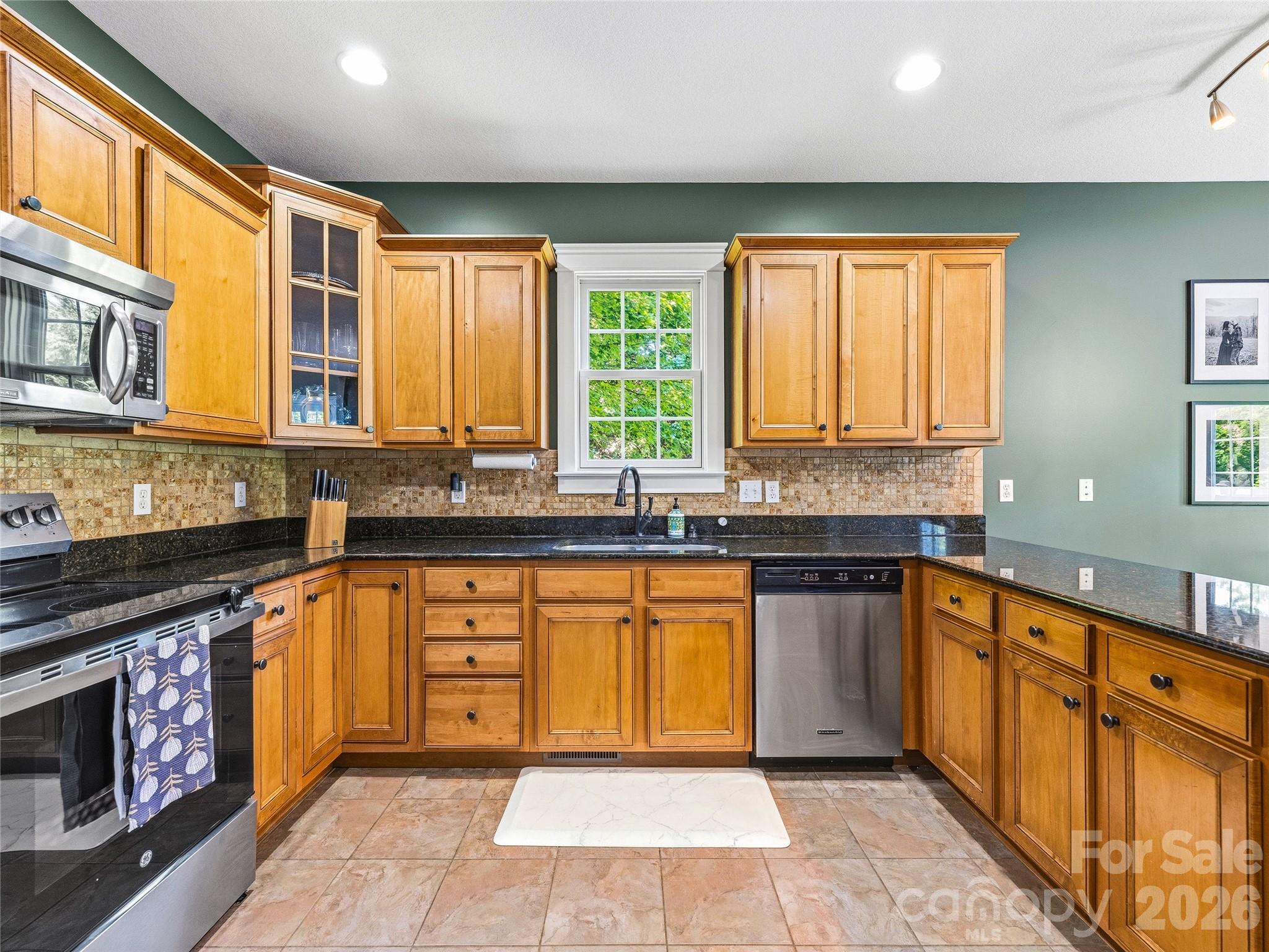 8 Old Farm House Road Property Photo 14