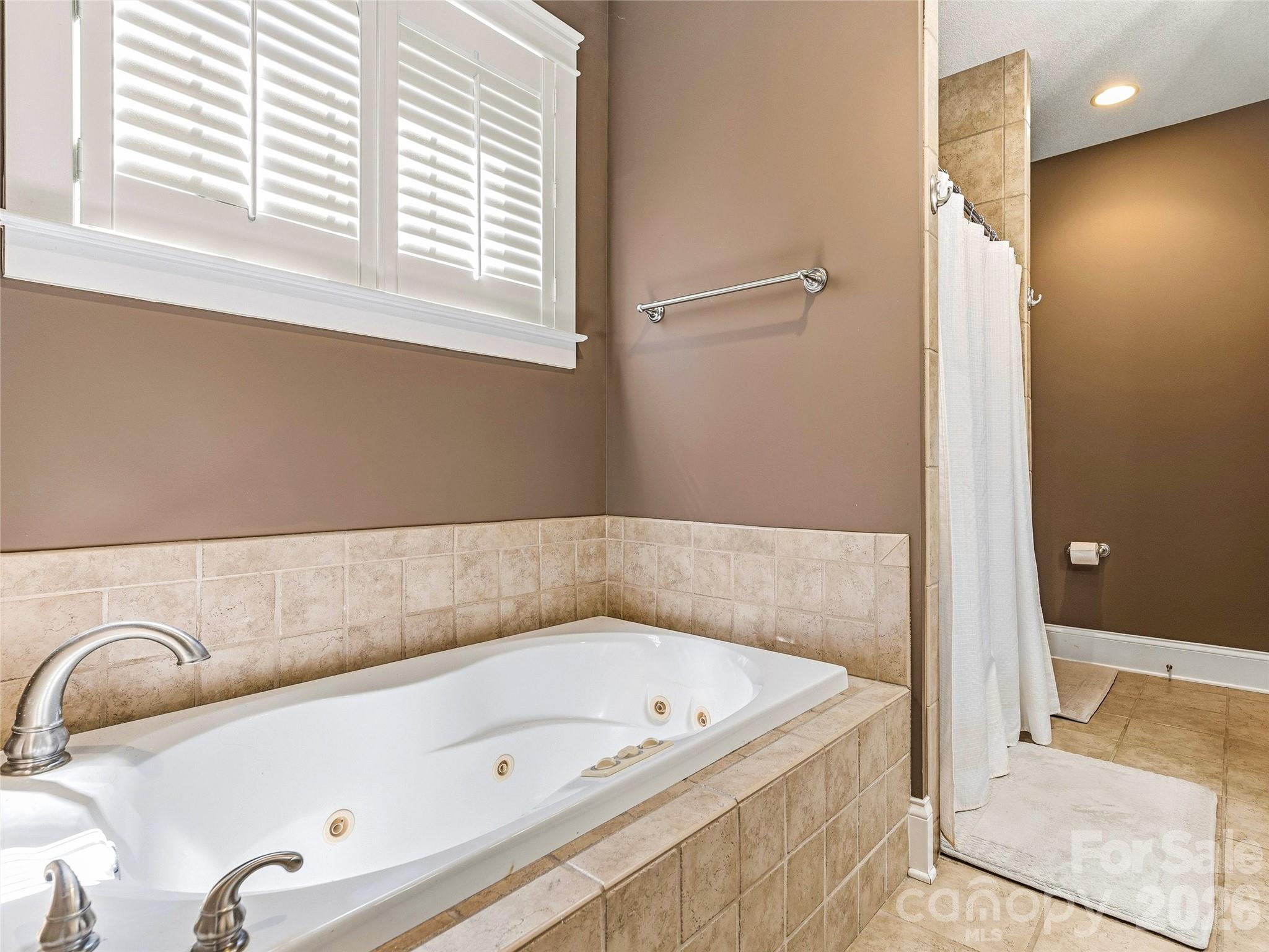 8 Old Farm House Road Property Photo 18