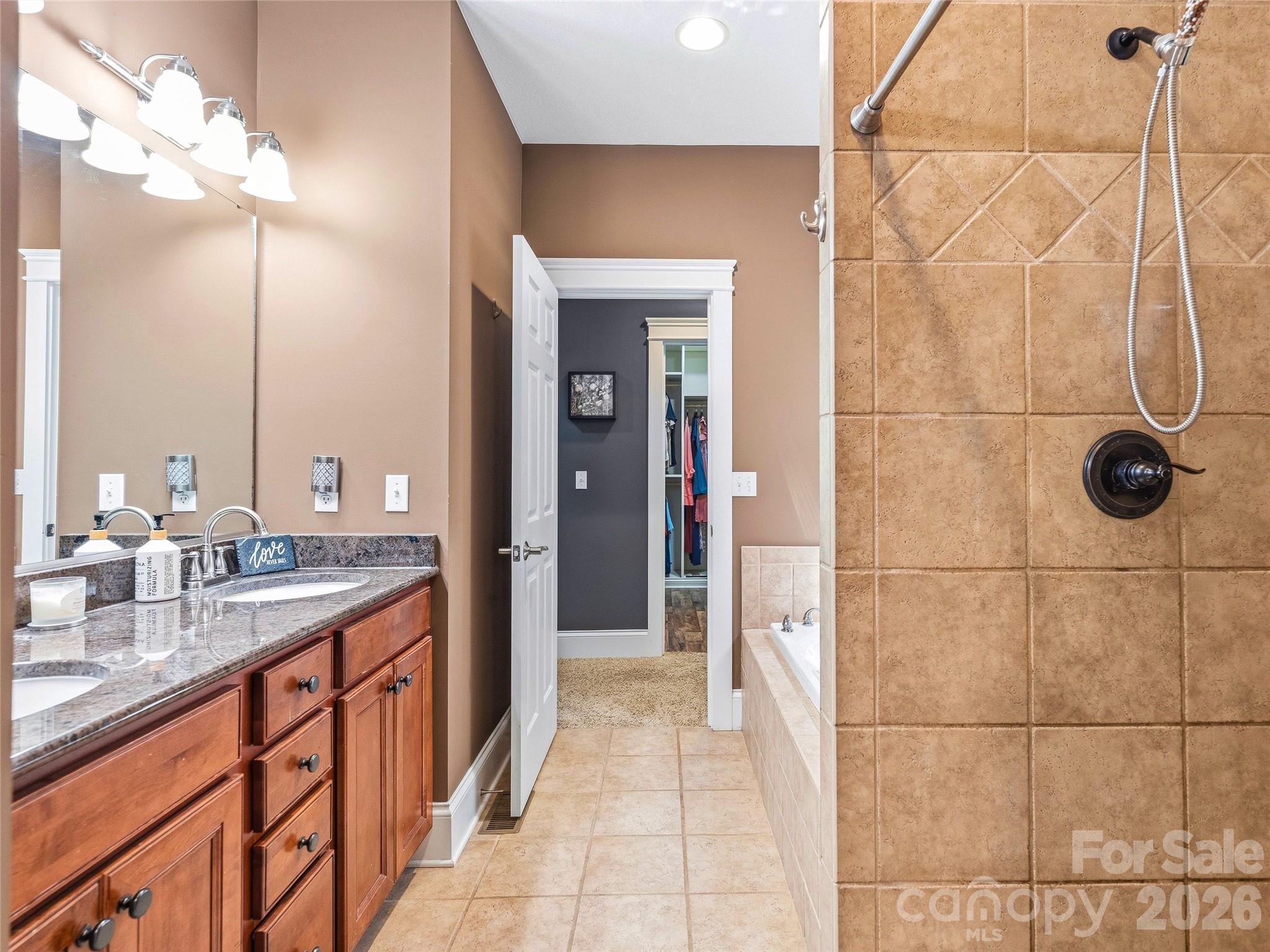 8 Old Farm House Road Property Photo 19