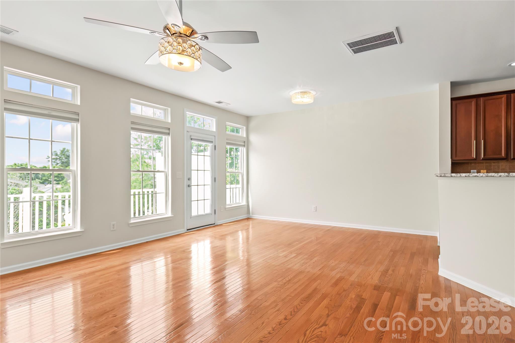417 Armour Street Property Photo 15