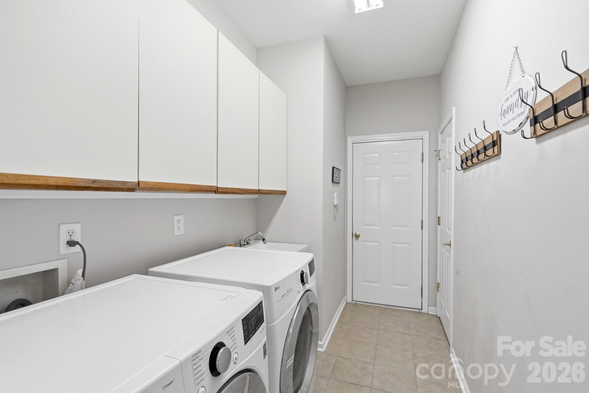 970 Platinum Drive Property Photo 31