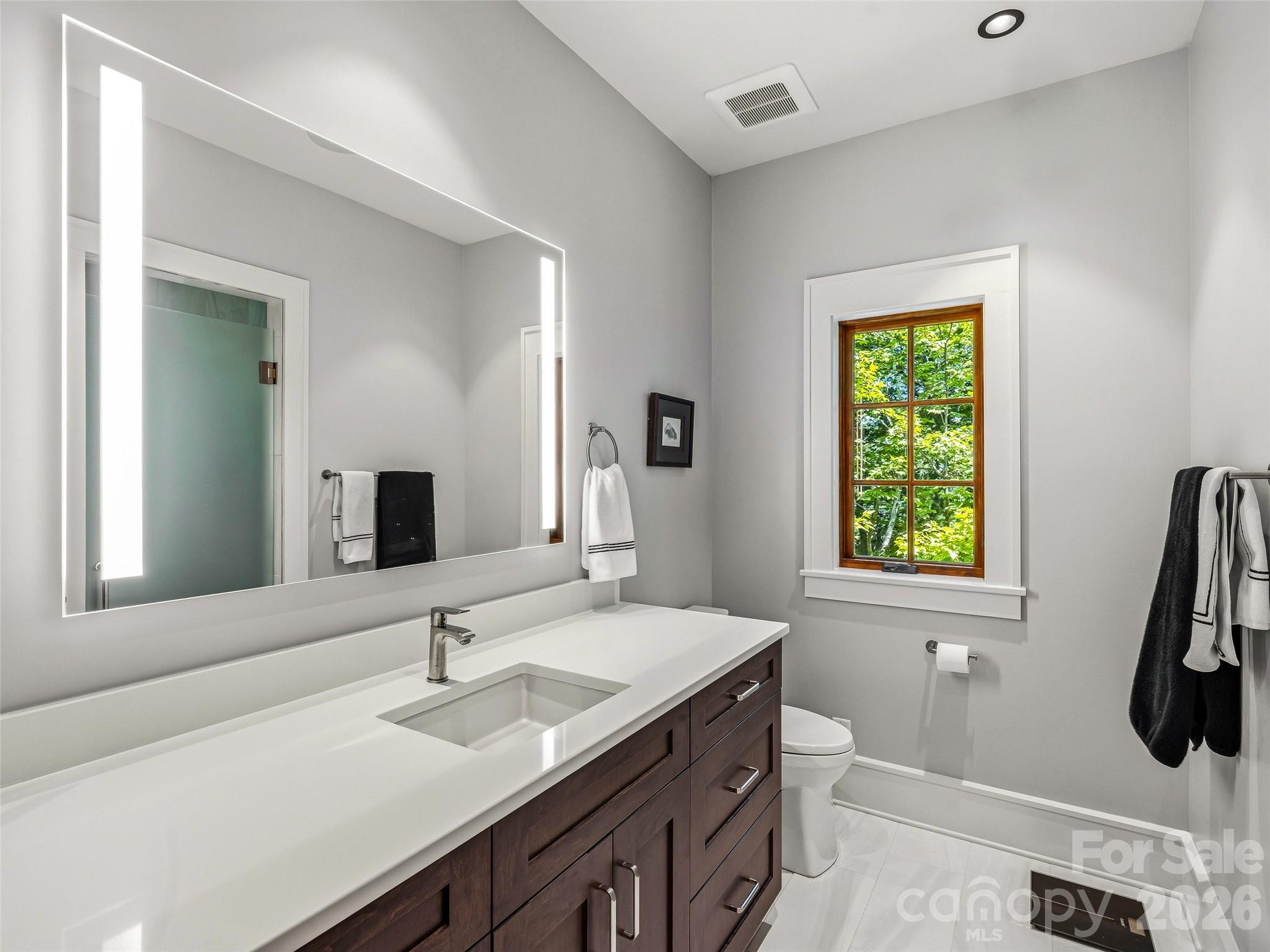 504 Hagen Drive Property Photo 27