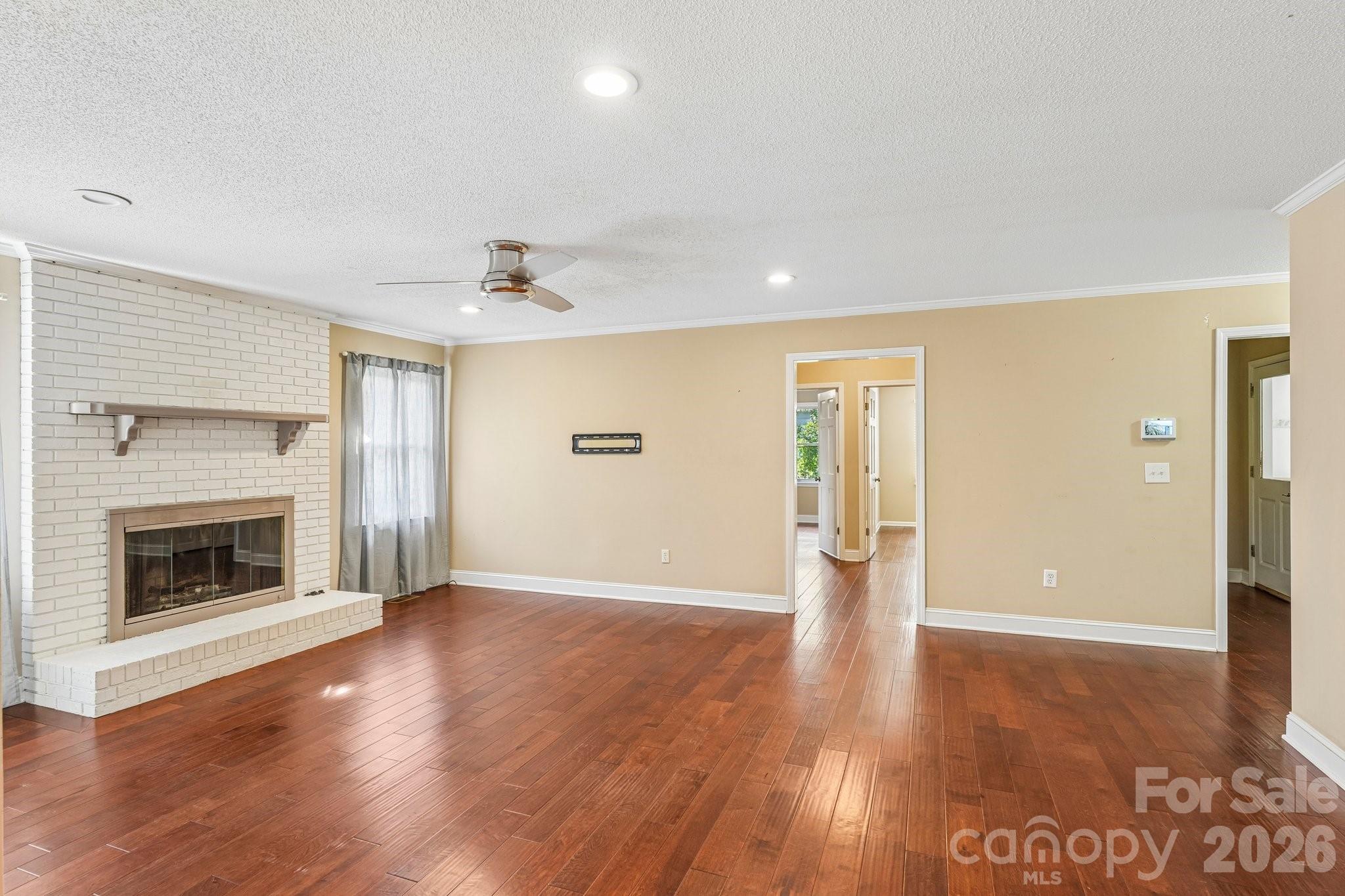 203 Royal Avenue Property Photo 6