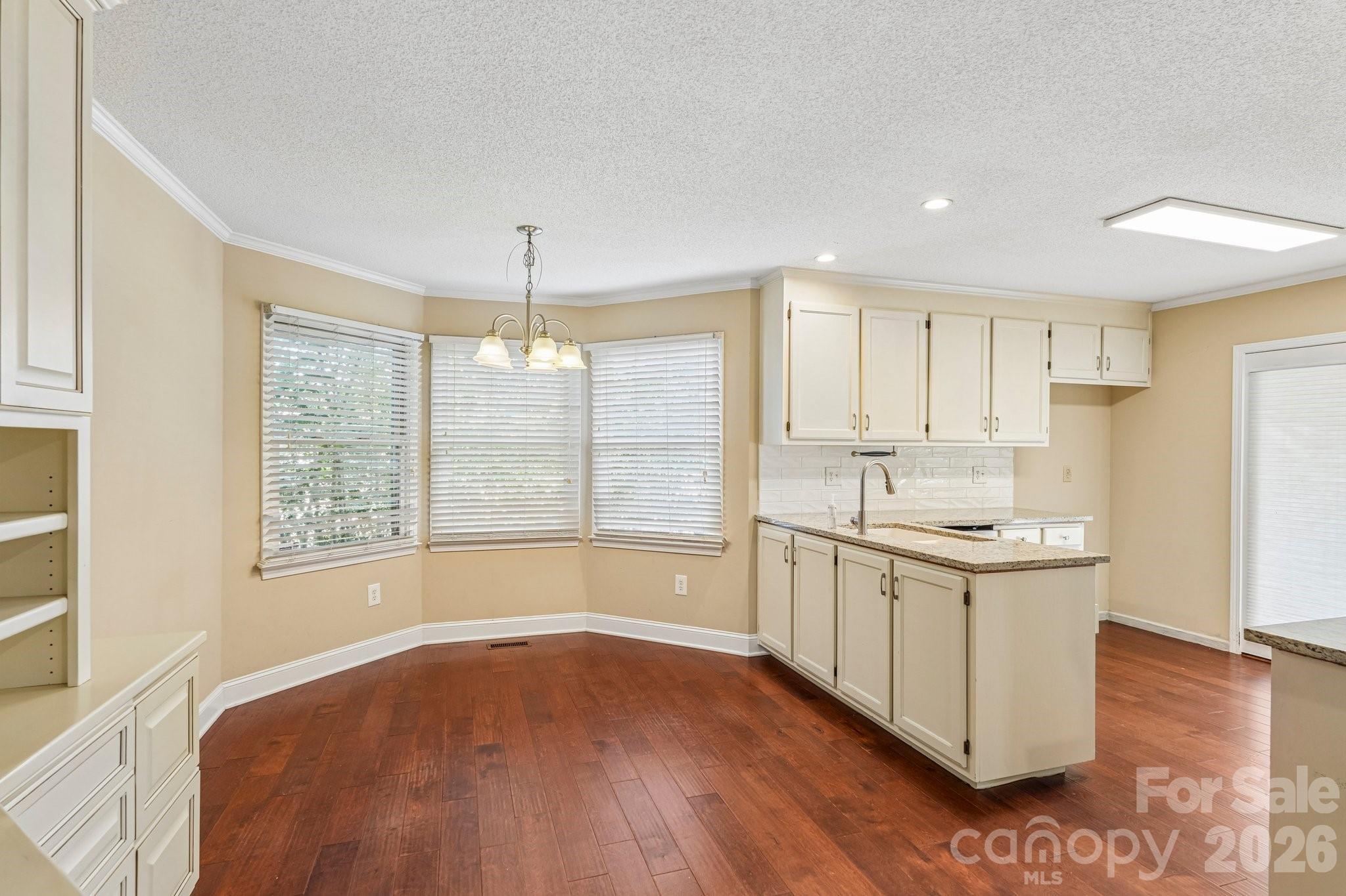 203 Royal Avenue Property Photo 9