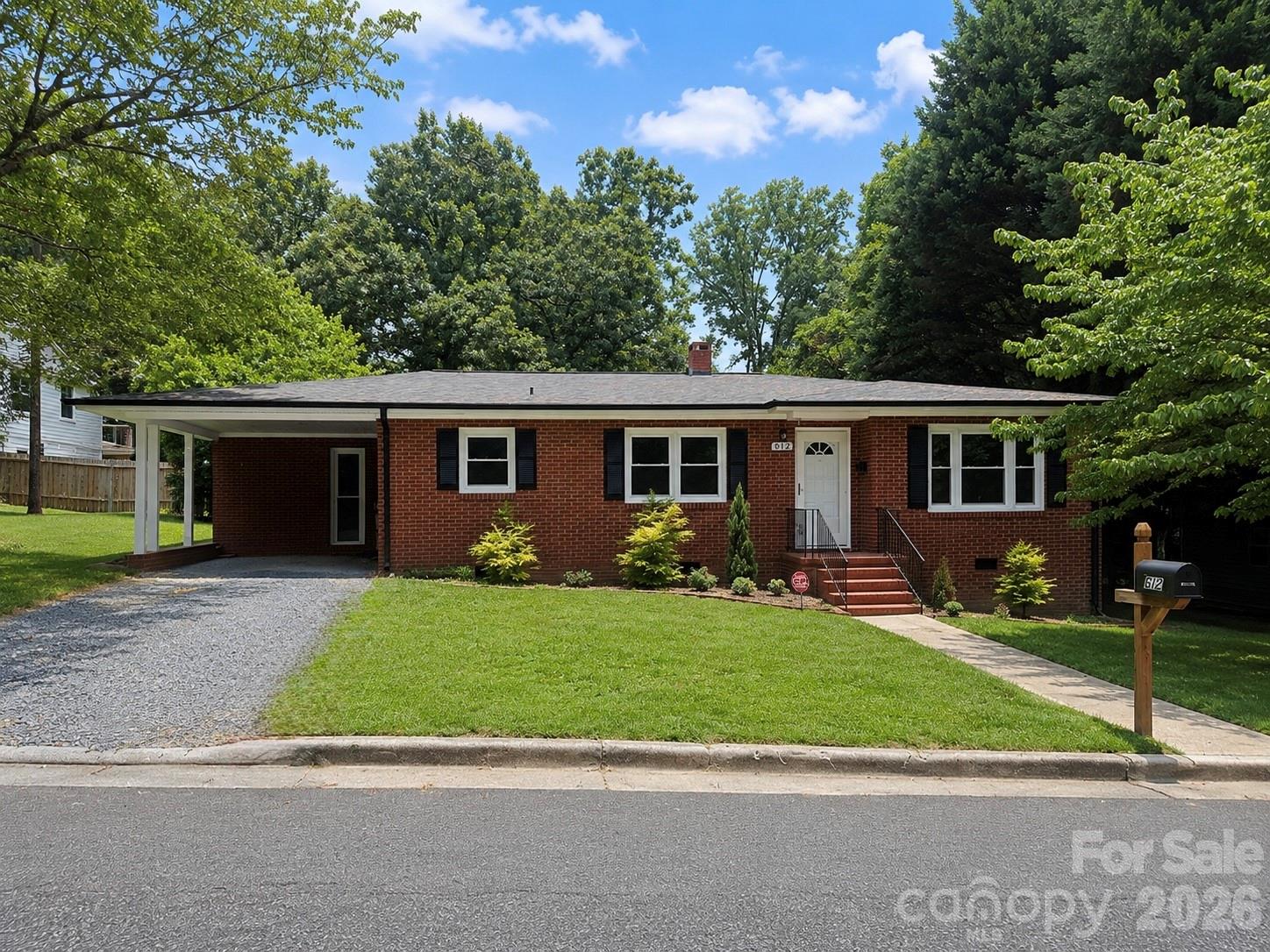 612 Brown Avenue Property Photo 1